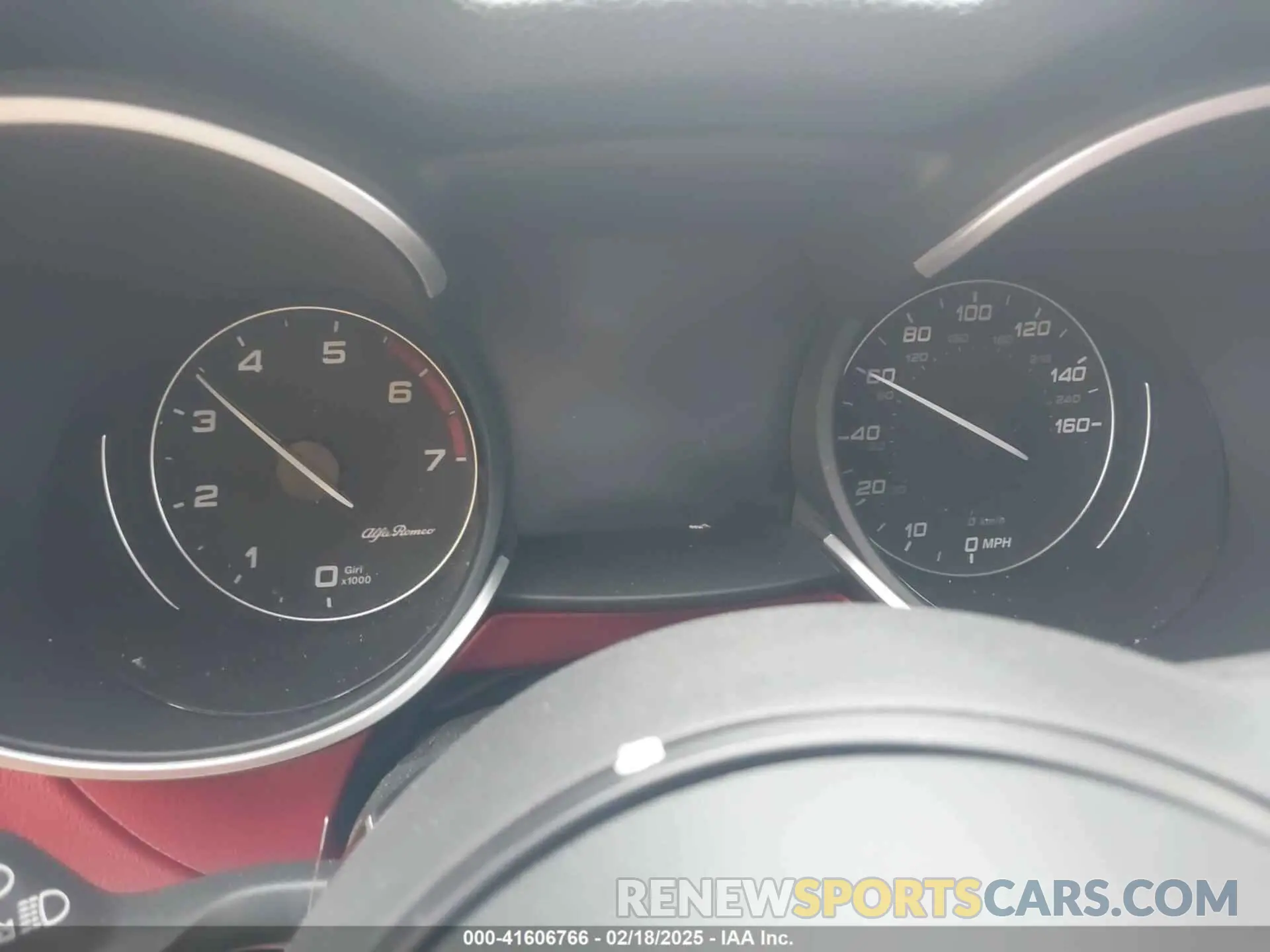 16 fotografías del automóvil dañado ZASPAJAN3L7C94007 ALFA ROMEO STELVIO 2020