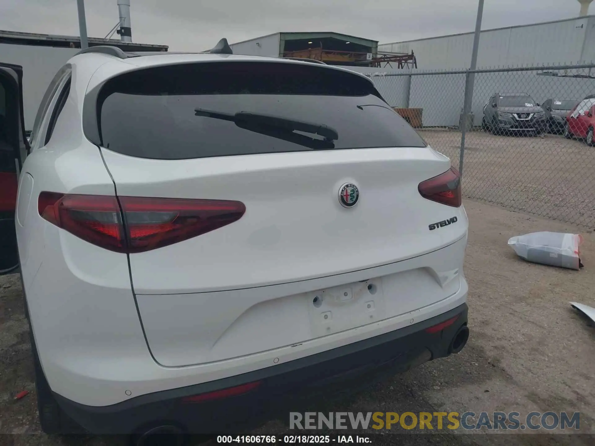 19 fotografías del automóvil dañado ZASPAJAN3L7C94007 ALFA ROMEO STELVIO 2020