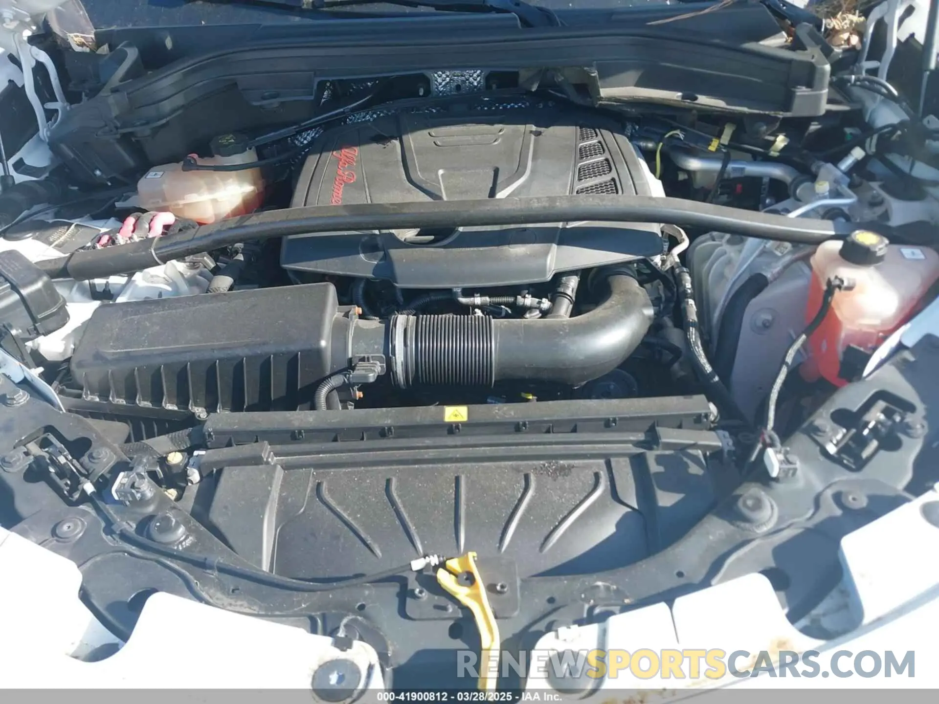 10 fotografías del automóvil dañado ZASPAJAN4L7C75093 ALFA ROMEO STELVIO 2020