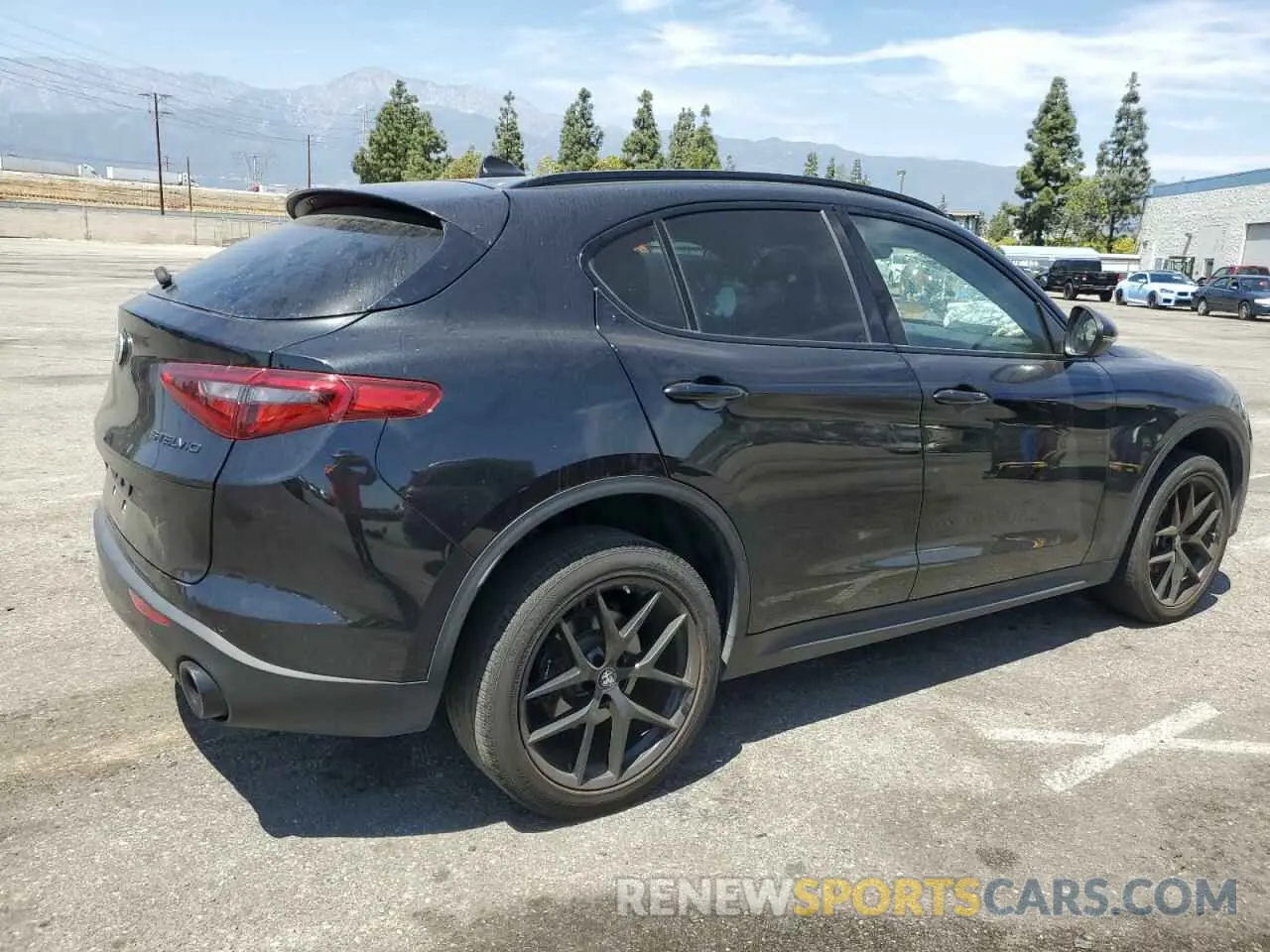 3 fotografías del automóvil dañado ZASPAJAN5L7C94798 ALFA ROMEO STELVIO 2020