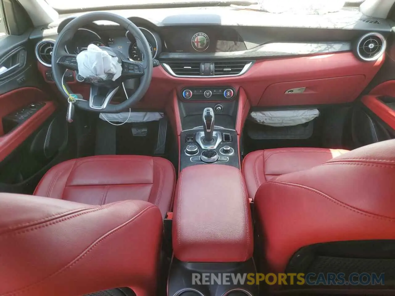 8 fotografías del automóvil dañado ZASPAJAN5L7C94798 ALFA ROMEO STELVIO 2020