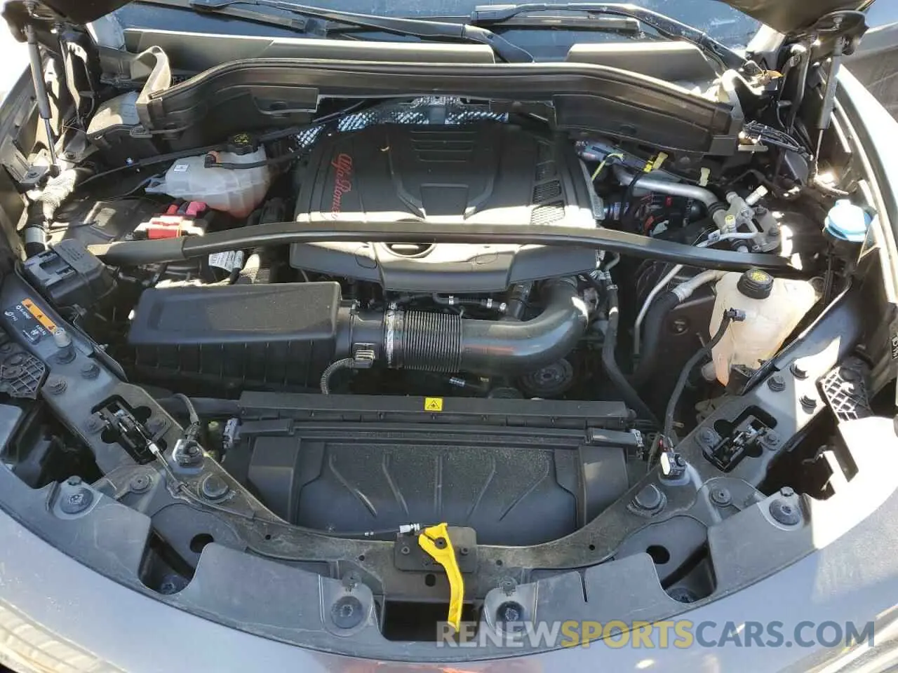 14 fotografías del automóvil dañado ZASPAKAN1L7C97395 ALFA ROMEO STELVIO 2020