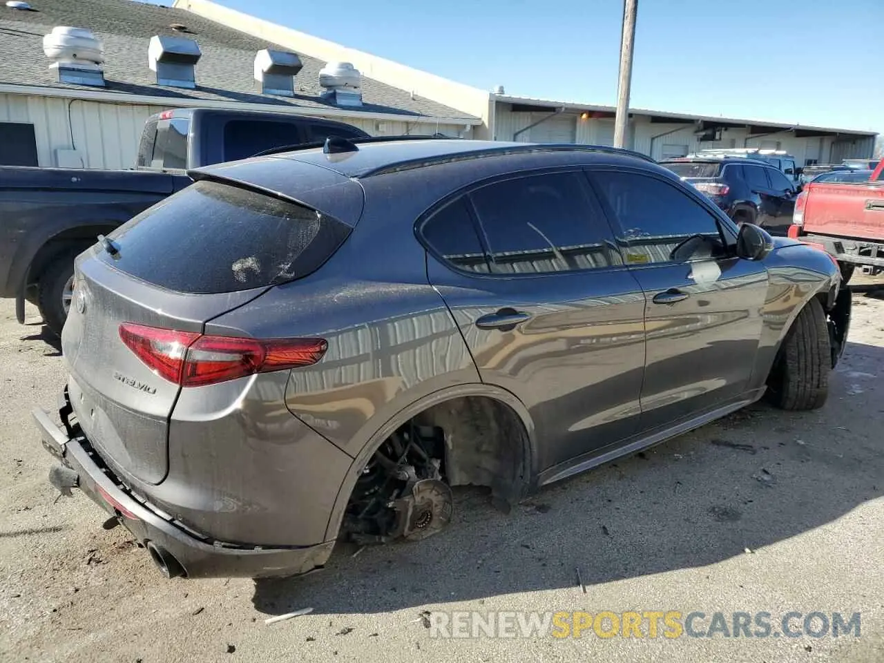 3 fotografías del automóvil dañado ZASPAKAN1L7C97395 ALFA ROMEO STELVIO 2020