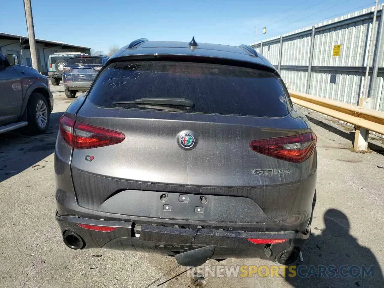 6 fotografías del automóvil dañado ZASPAKAN1L7C97395 ALFA ROMEO STELVIO 2020