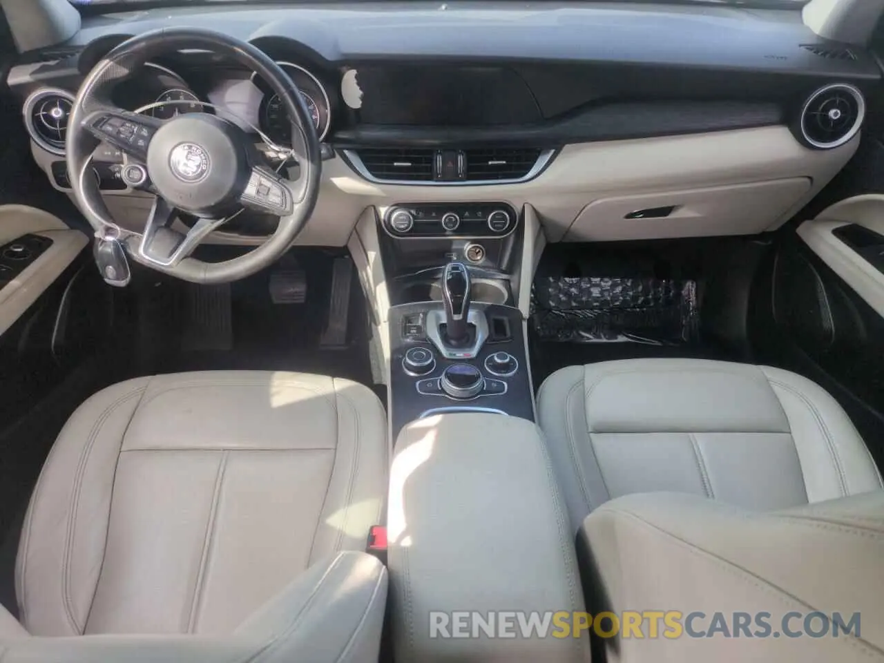 8 fotografías del automóvil dañado ZASPAKAN2L7C86986 ALFA ROMEO STELVIO 2020
