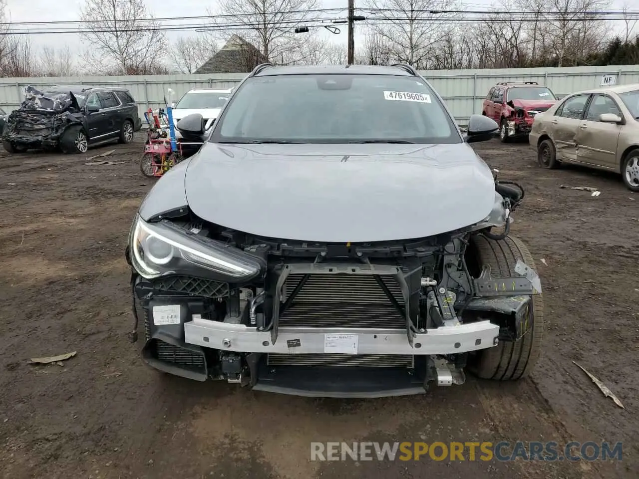 5 fotografías del automóvil dañado ZASPAKAN6L7C95545 ALFA ROMEO STELVIO 2020