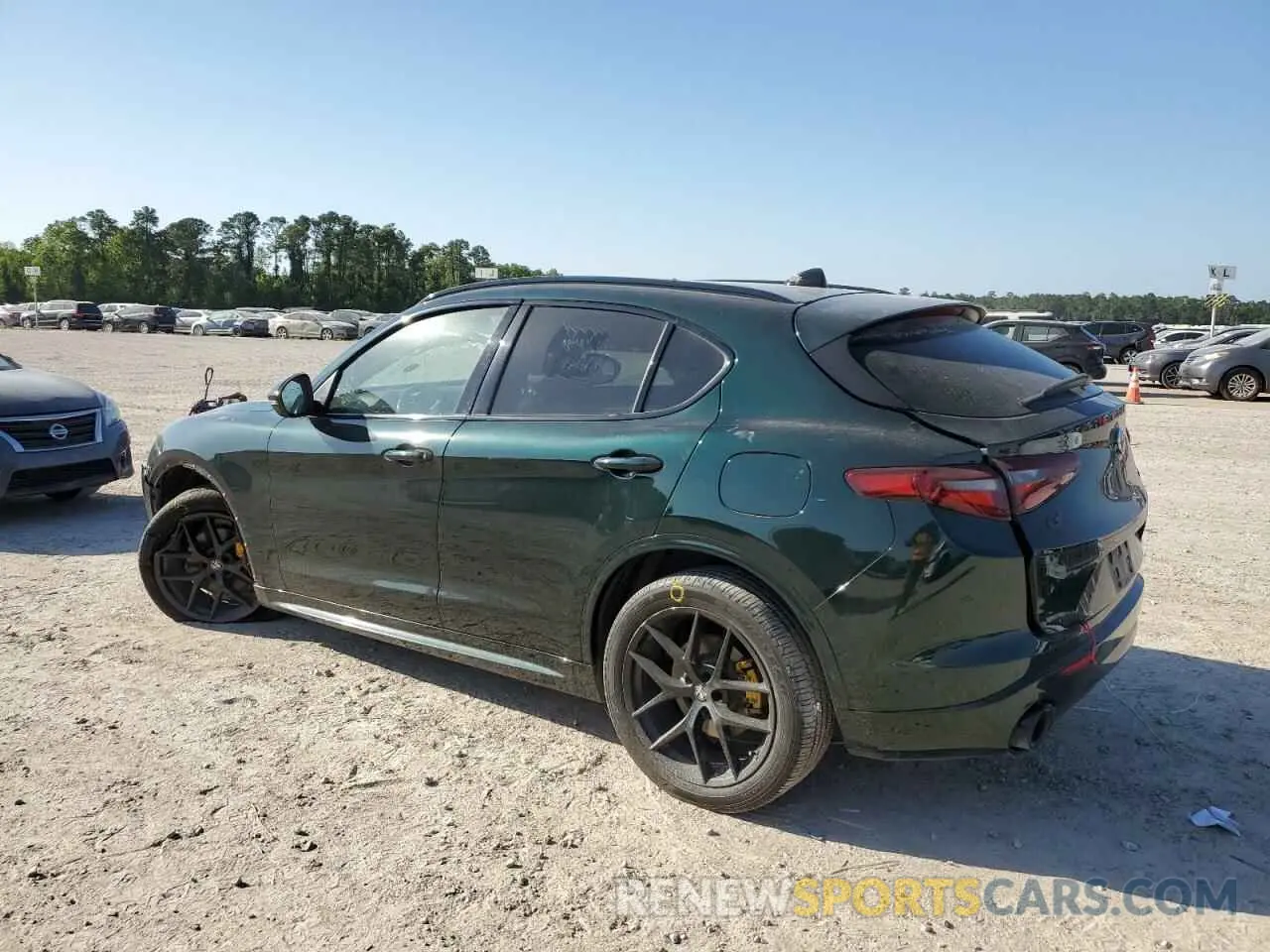 2 fotografías del automóvil dañado ZASPAKBN0L7C98780 ALFA ROMEO STELVIO 2020