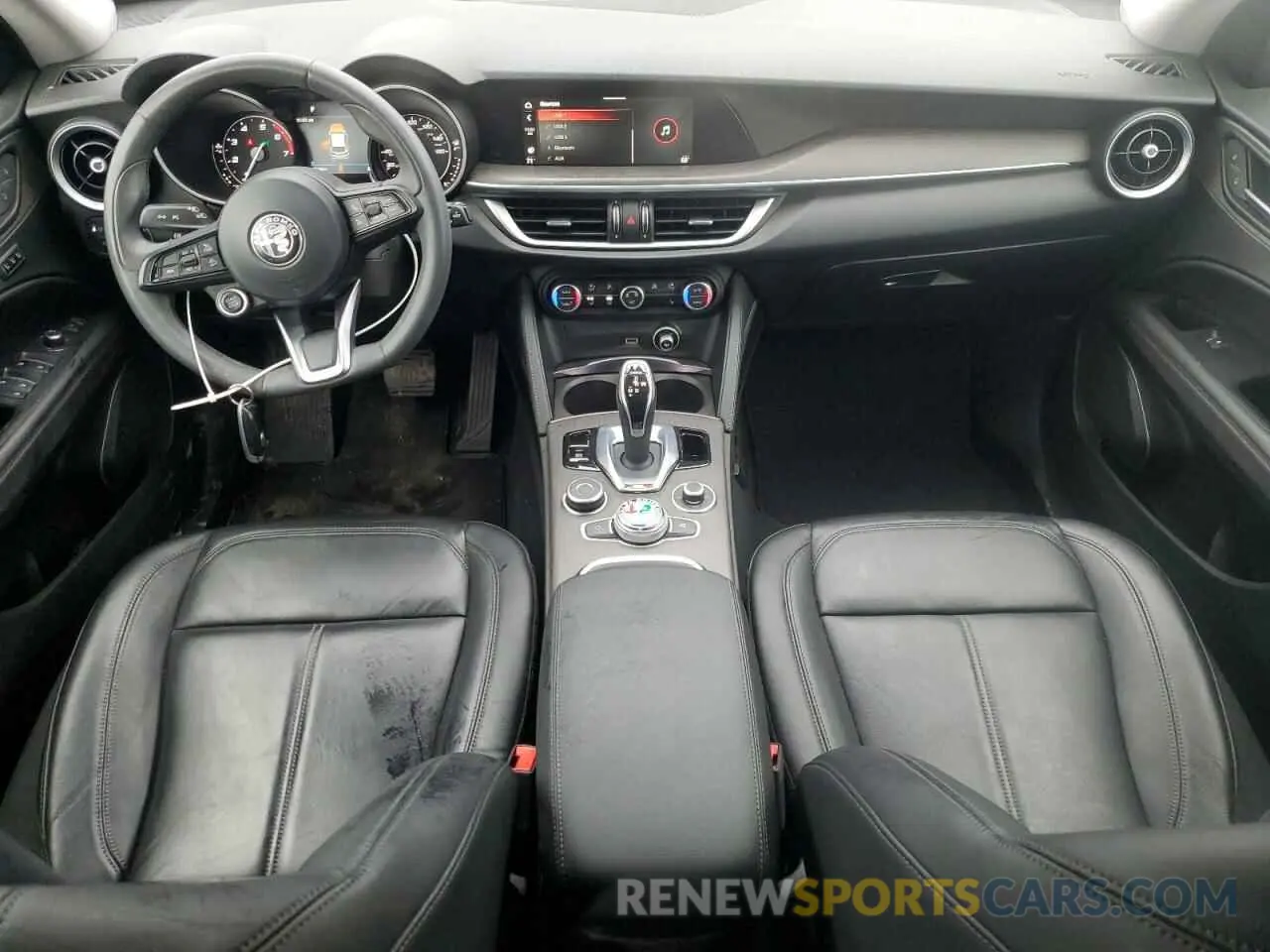 8 fotografías del automóvil dañado ZASPAKBN2L7C91524 ALFA ROMEO STELVIO 2020