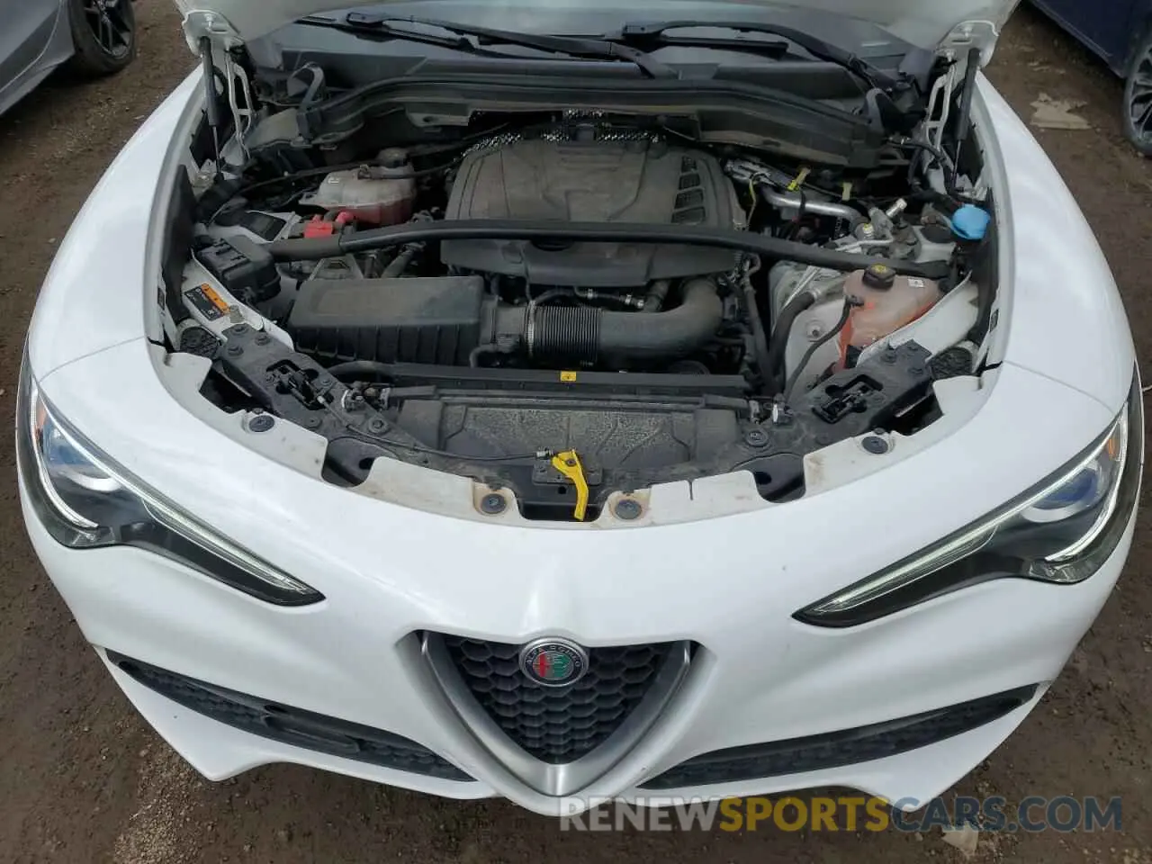11 fotografías del automóvil dañado ZASPAKBN4L7C97566 ALFA ROMEO STELVIO 2020