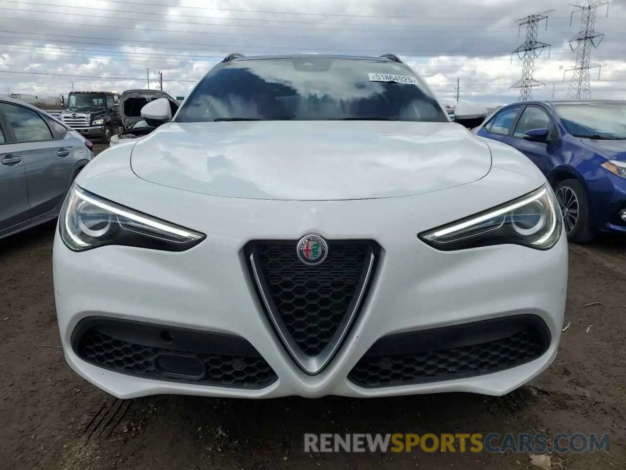 5 fotografías del automóvil dañado ZASPAKBN4L7C97566 ALFA ROMEO STELVIO 2020