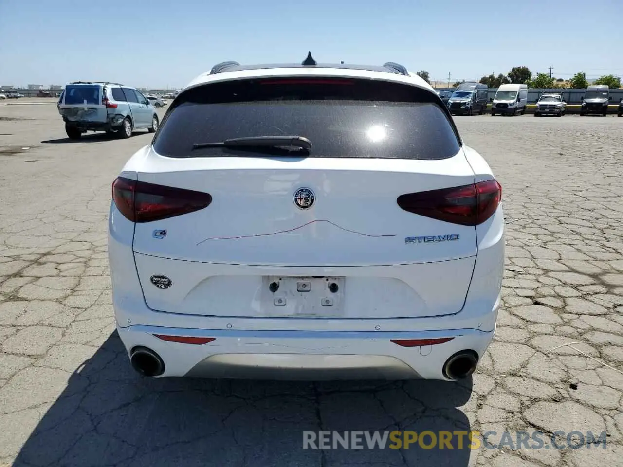 6 fotografías del automóvil dañado ZASPAKBN6L7C75472 ALFA ROMEO STELVIO 2020