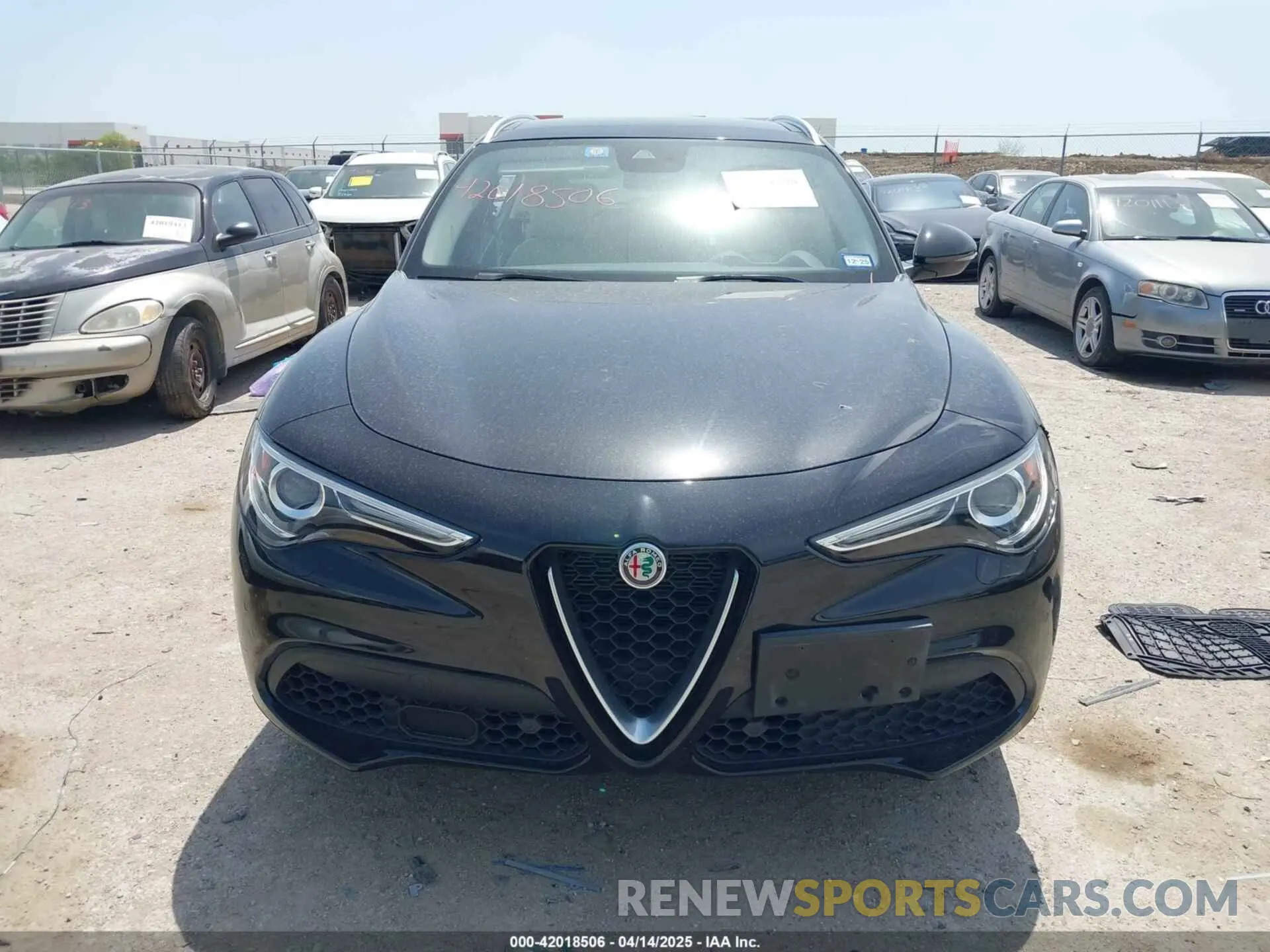 12 fotografías del automóvil dañado ZASPAKBN8L7C95979 ALFA ROMEO STELVIO 2020