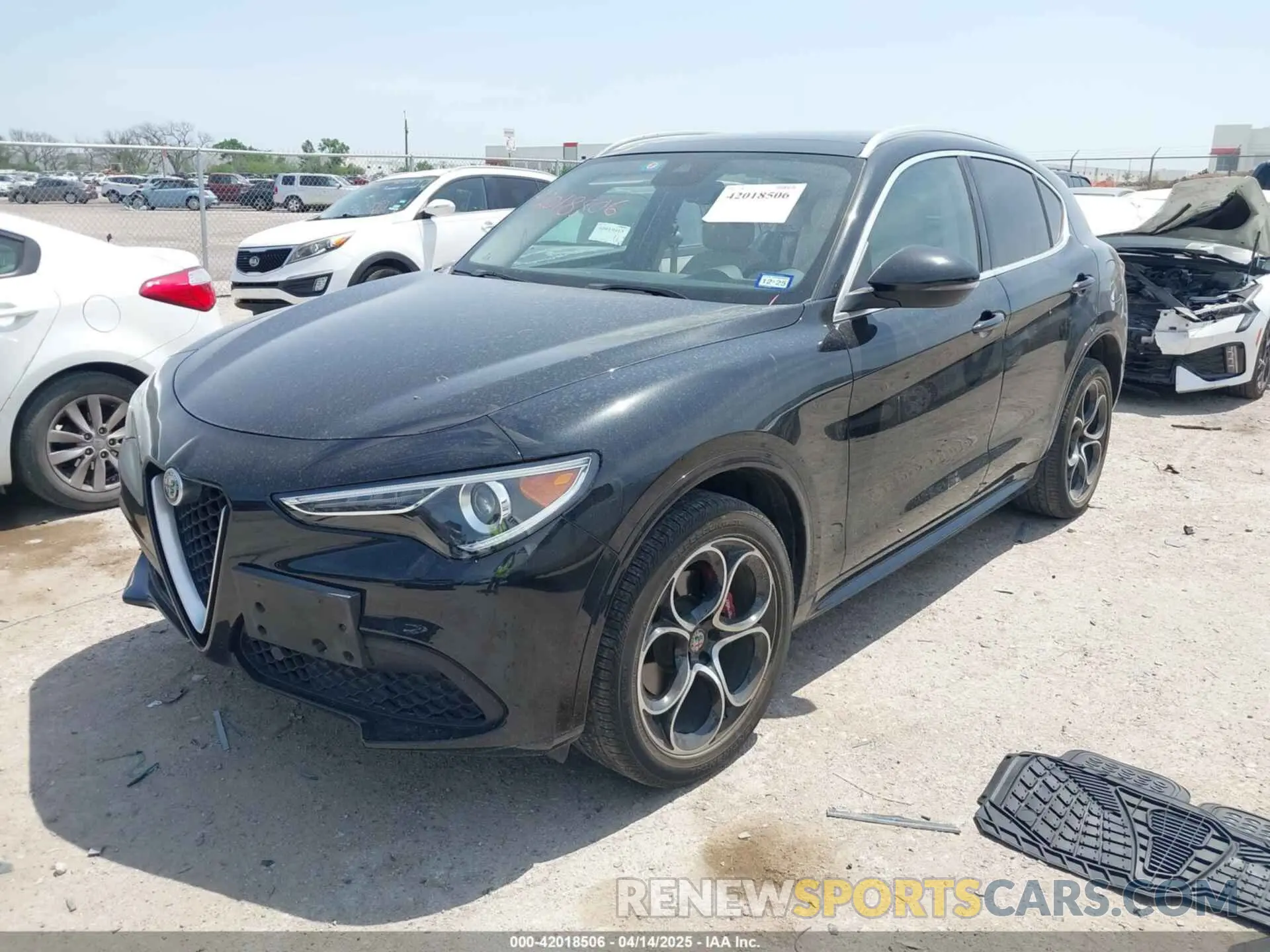 2 fotografías del automóvil dañado ZASPAKBN8L7C95979 ALFA ROMEO STELVIO 2020