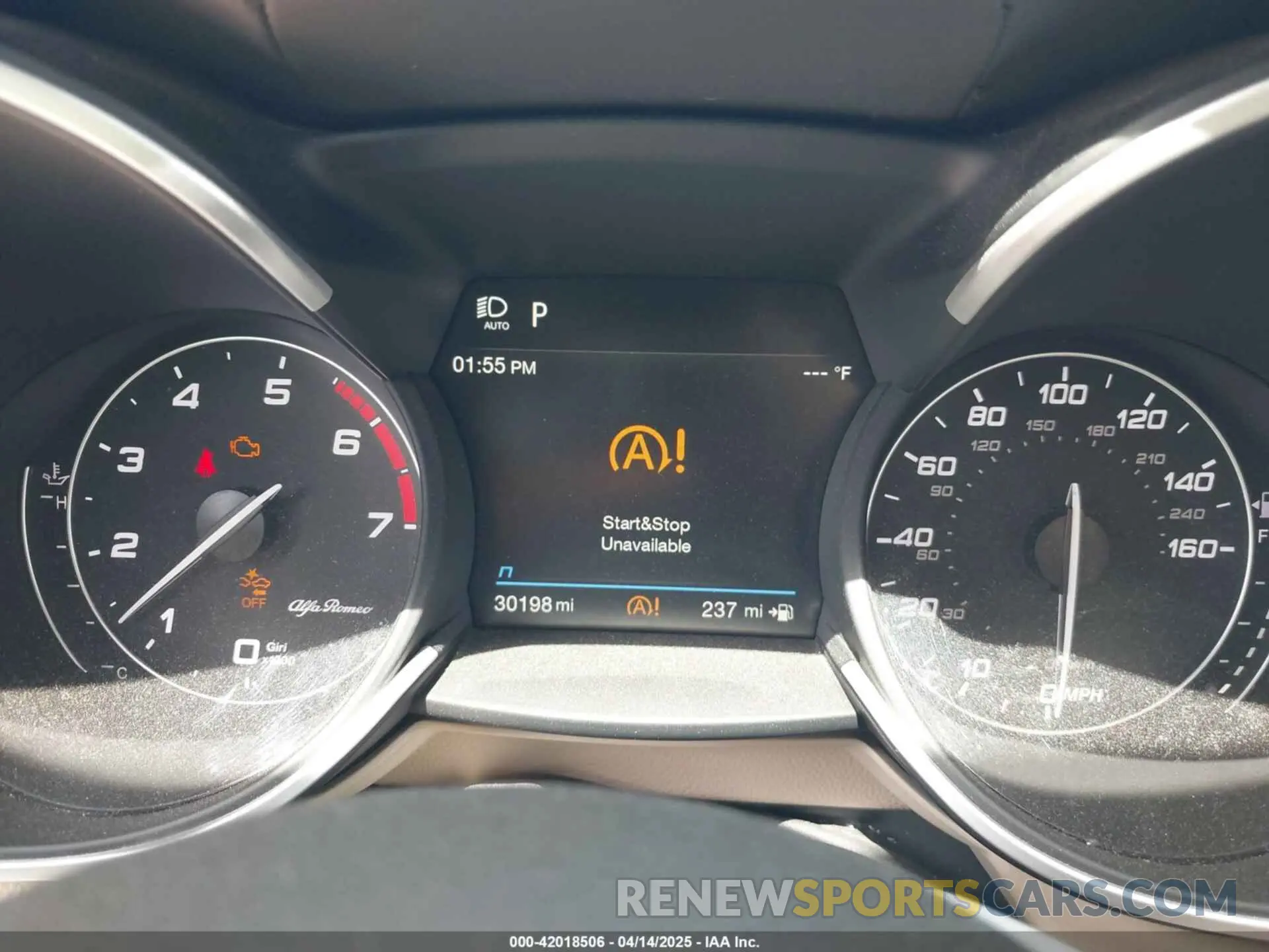 7 fotografías del automóvil dañado ZASPAKBN8L7C95979 ALFA ROMEO STELVIO 2020