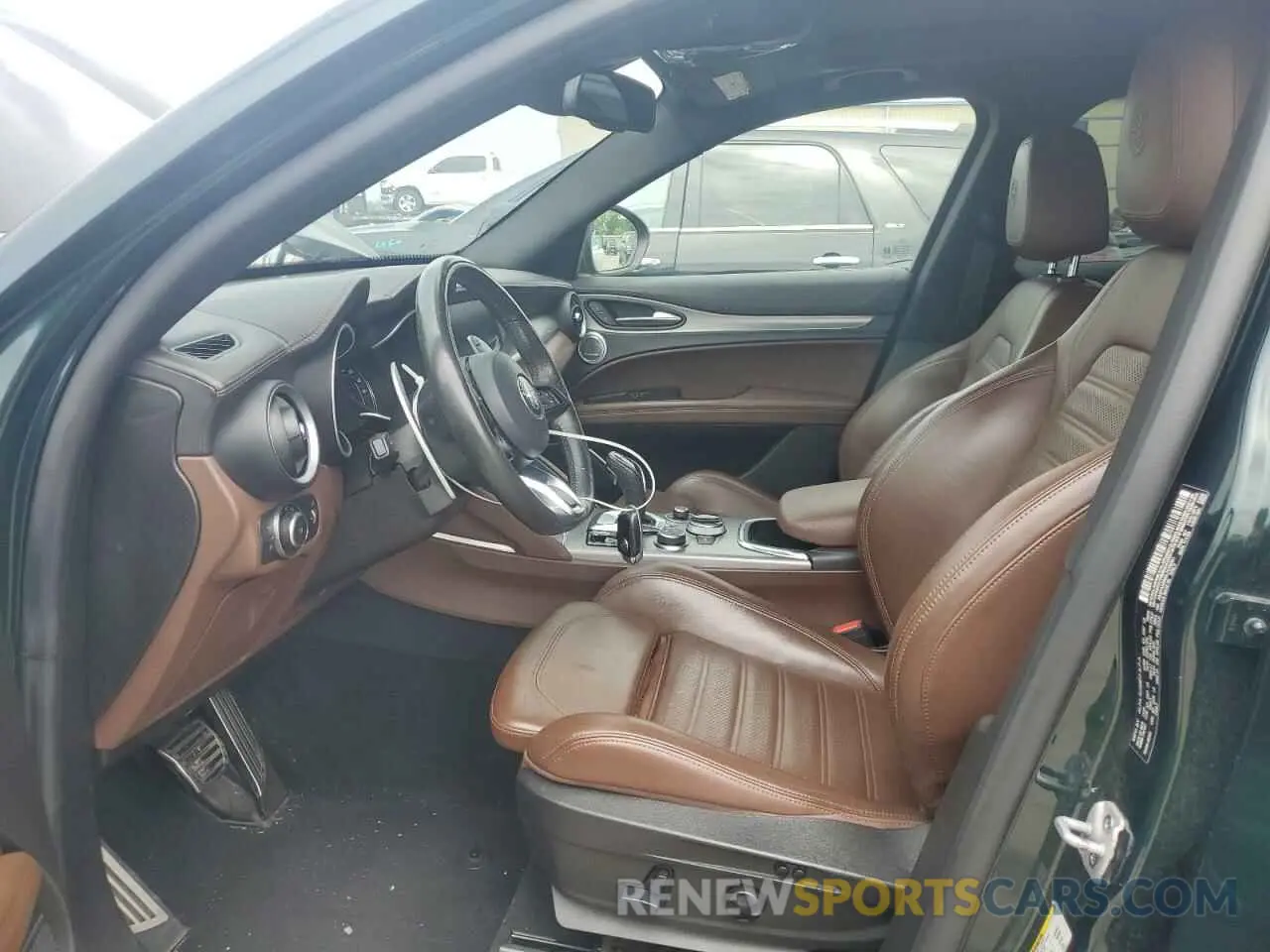 7 fotografías del automóvil dañado ZASPAKBN9L7C76051 ALFA ROMEO STELVIO 2020