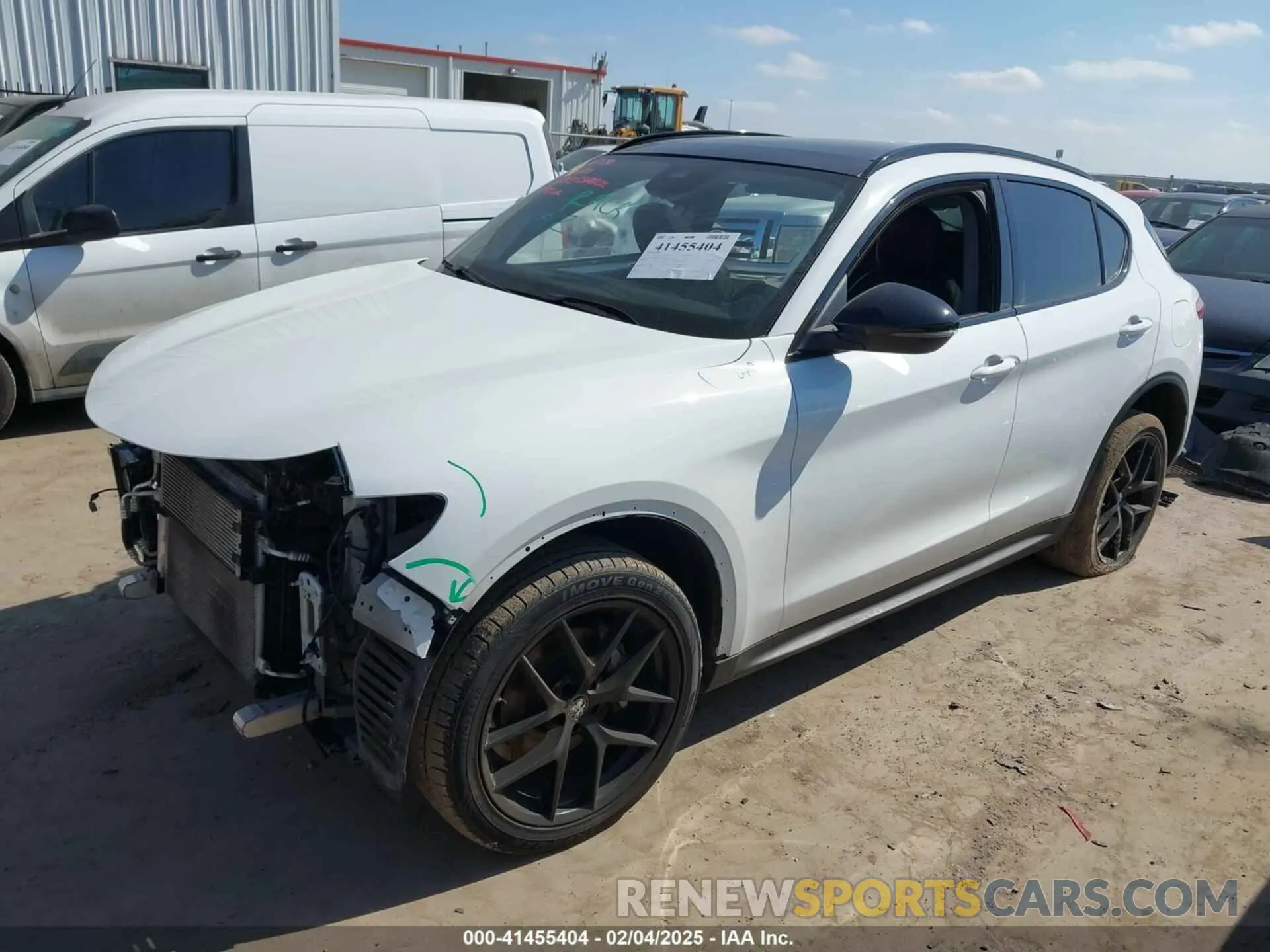 2 fotografías del automóvil dañado ZASPAJAN7M7D00408 ALFA ROMEO STELVIO 2021