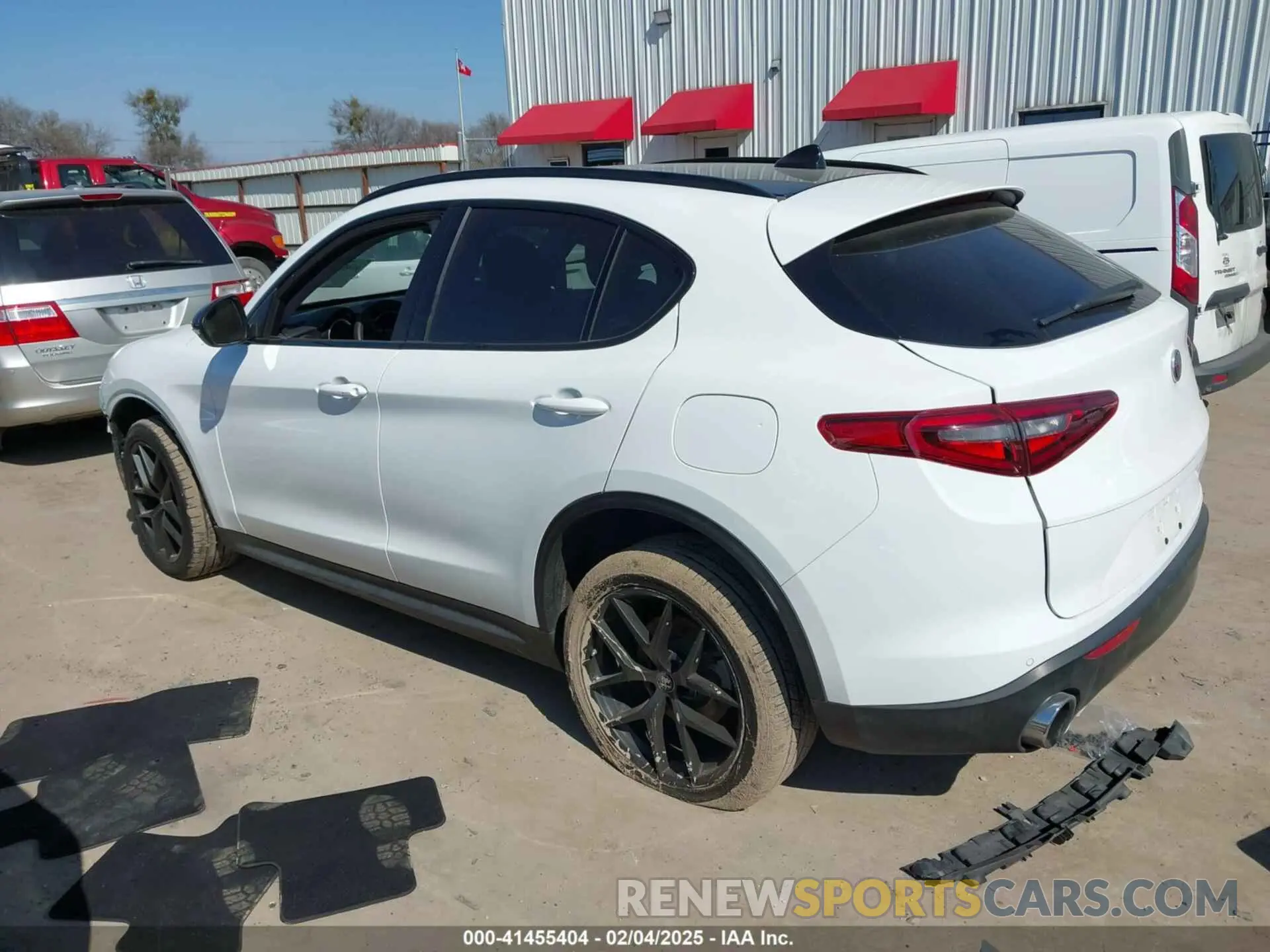 3 fotografías del automóvil dañado ZASPAJAN7M7D00408 ALFA ROMEO STELVIO 2021
