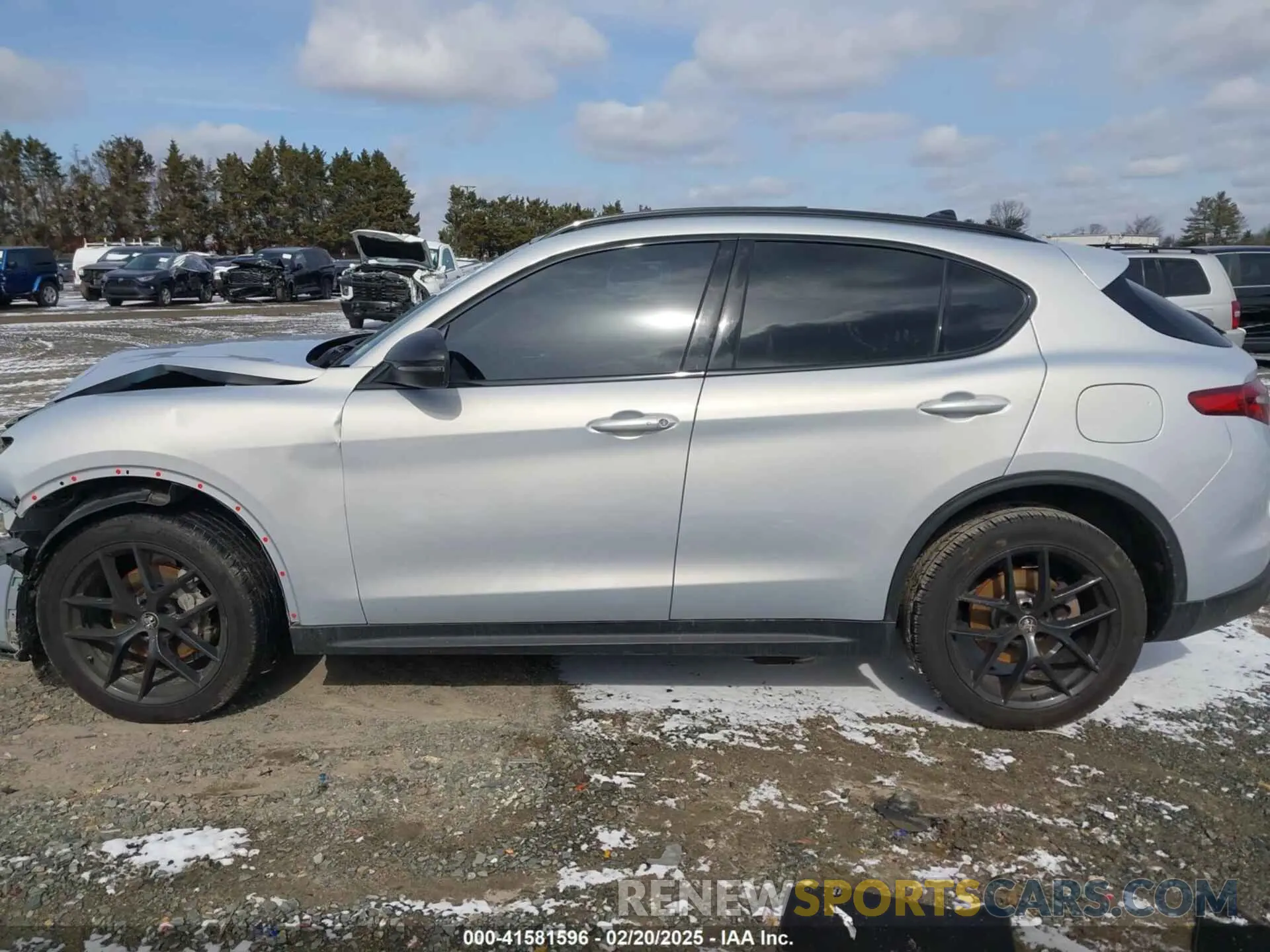 14 fotografías del automóvil dañado ZASPAJAN8M7D05357 ALFA ROMEO STELVIO 2021