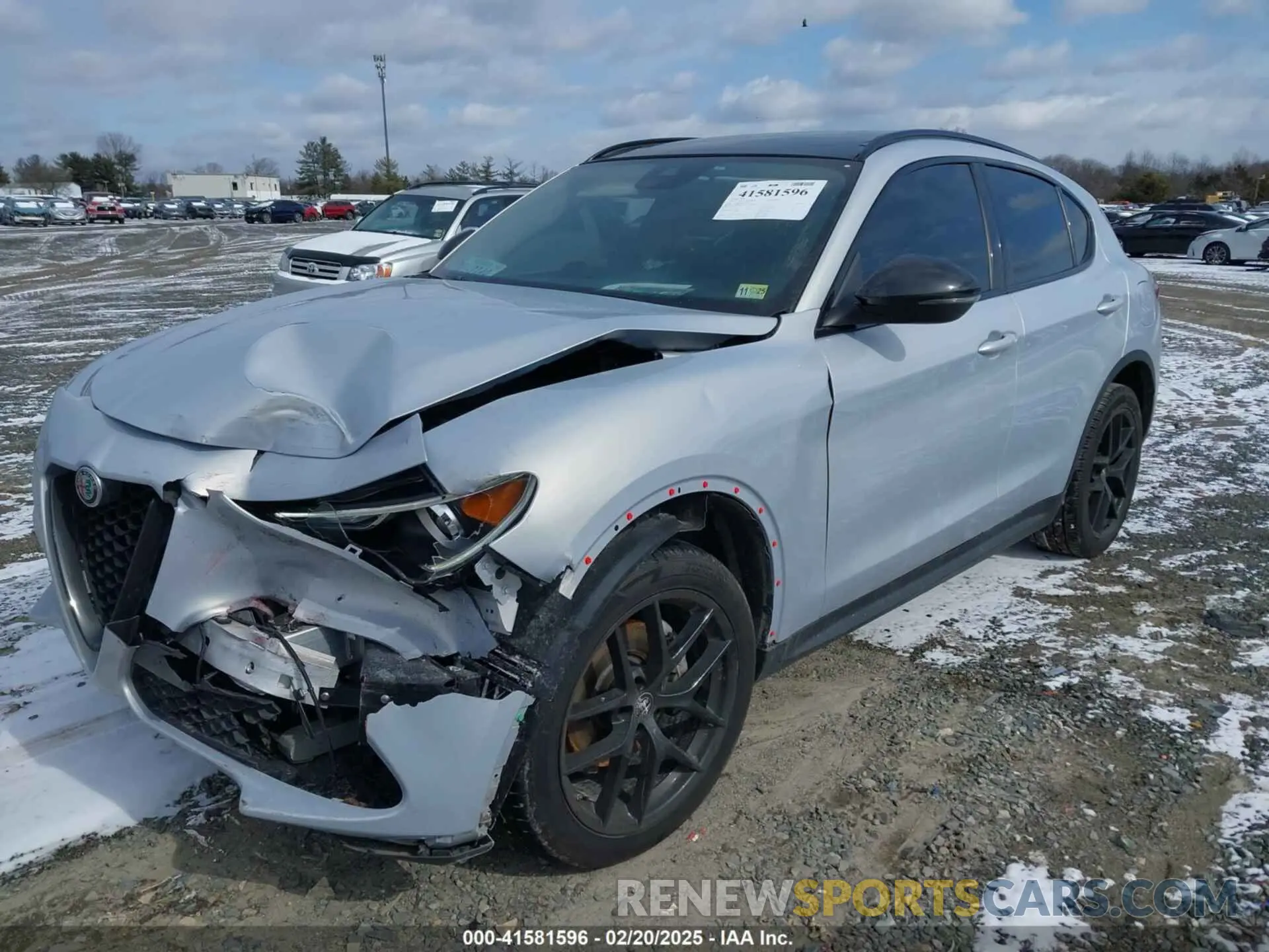 2 fotografías del automóvil dañado ZASPAJAN8M7D05357 ALFA ROMEO STELVIO 2021