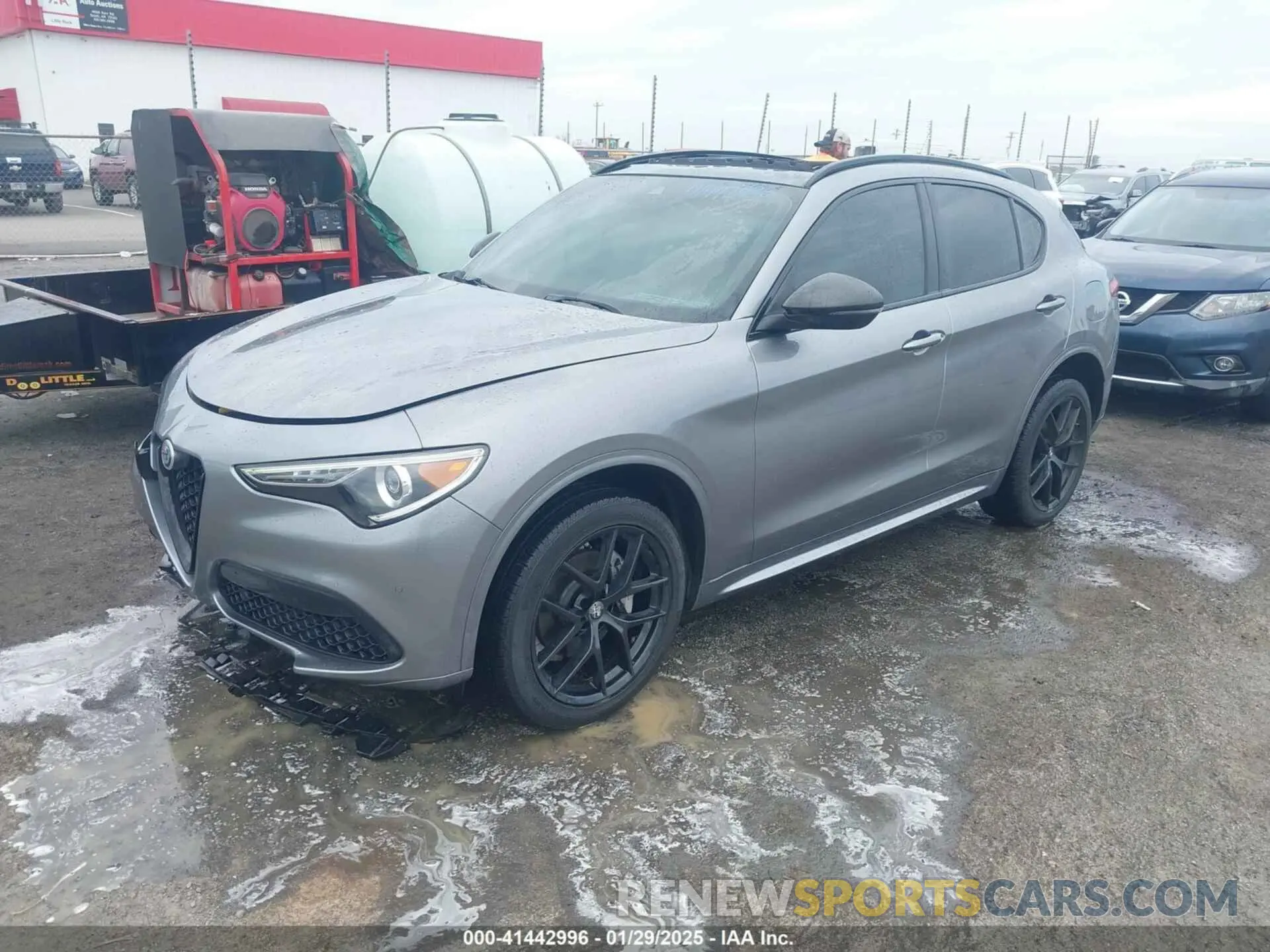 2 fotografías del automóvil dañado ZASPAKBN0M7D15255 ALFA ROMEO STELVIO 2021