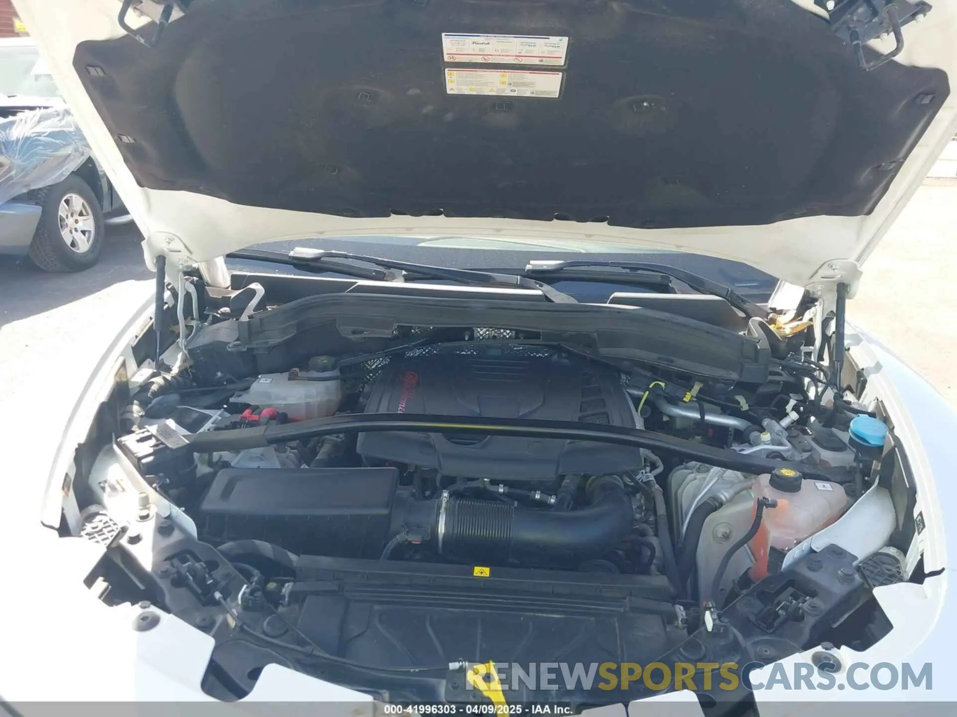 10 fotografías del automóvil dañado ZASPAKBN1M7D09576 ALFA ROMEO STELVIO 2021