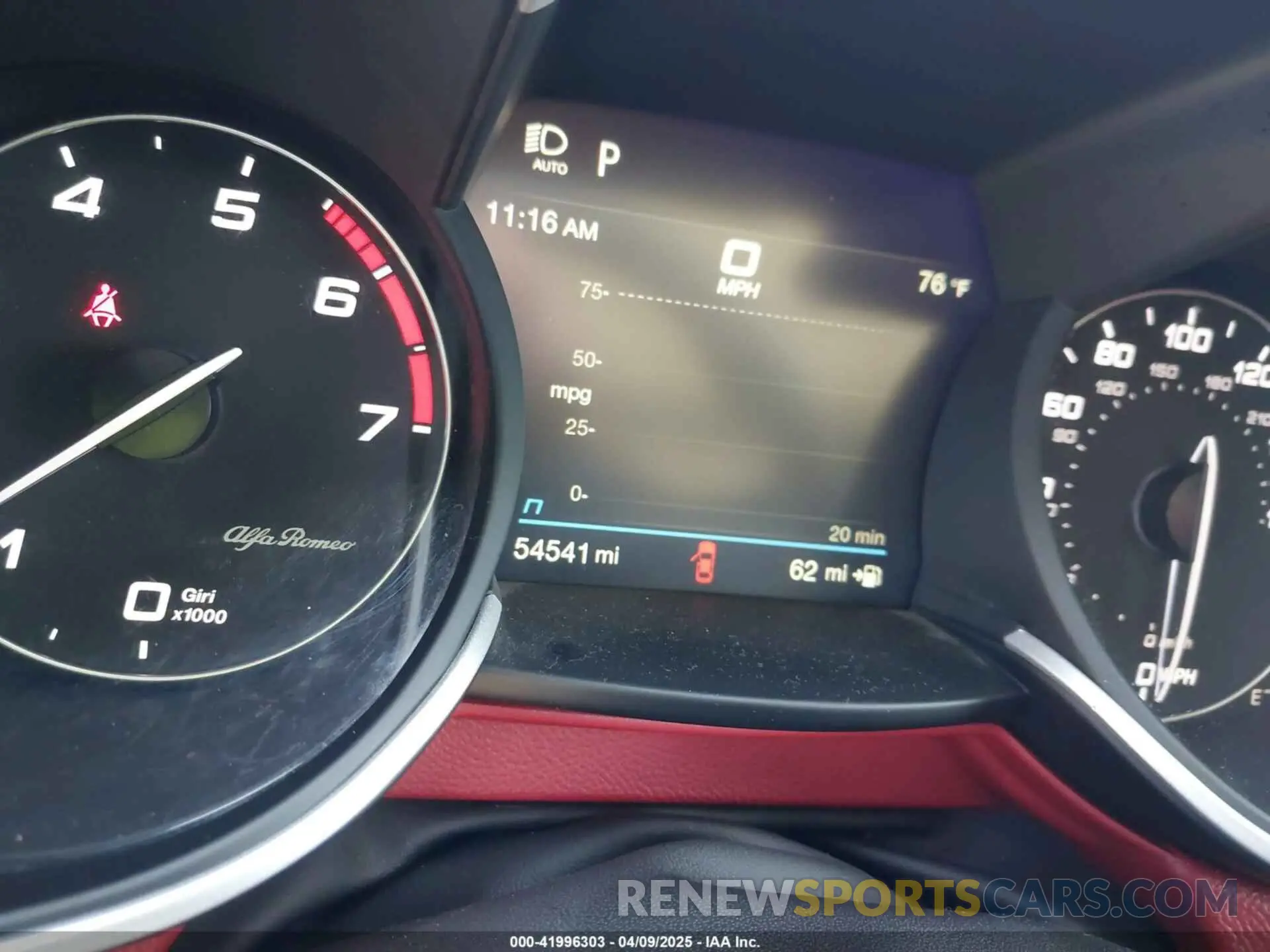15 fotografías del automóvil dañado ZASPAKBN1M7D09576 ALFA ROMEO STELVIO 2021