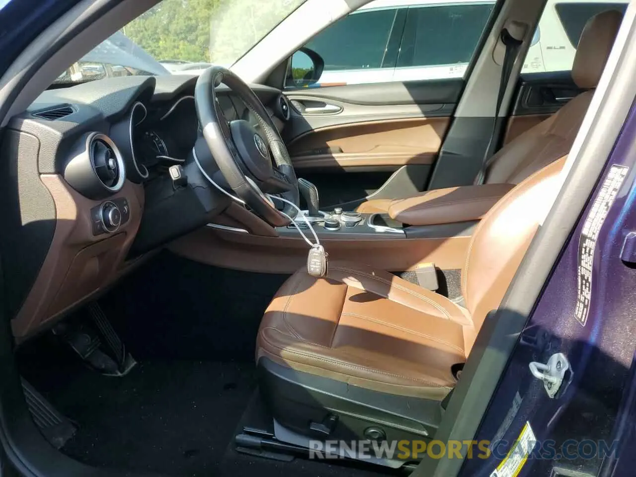 7 fotografías del automóvil dañado ZASPAKBN3M7D09515 ALFA ROMEO STELVIO 2021