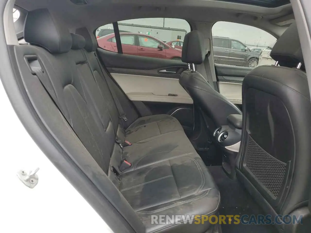 12 fotografías del automóvil dañado ZASPAKBN5M7D08902 ALFA ROMEO STELVIO 2021
