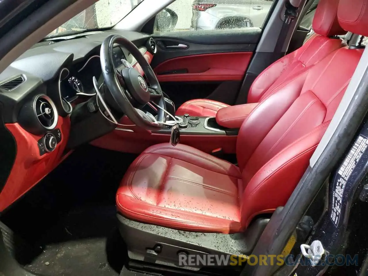 7 fotografías del automóvil dañado ZASPAKBN5M7D09497 ALFA ROMEO STELVIO 2021