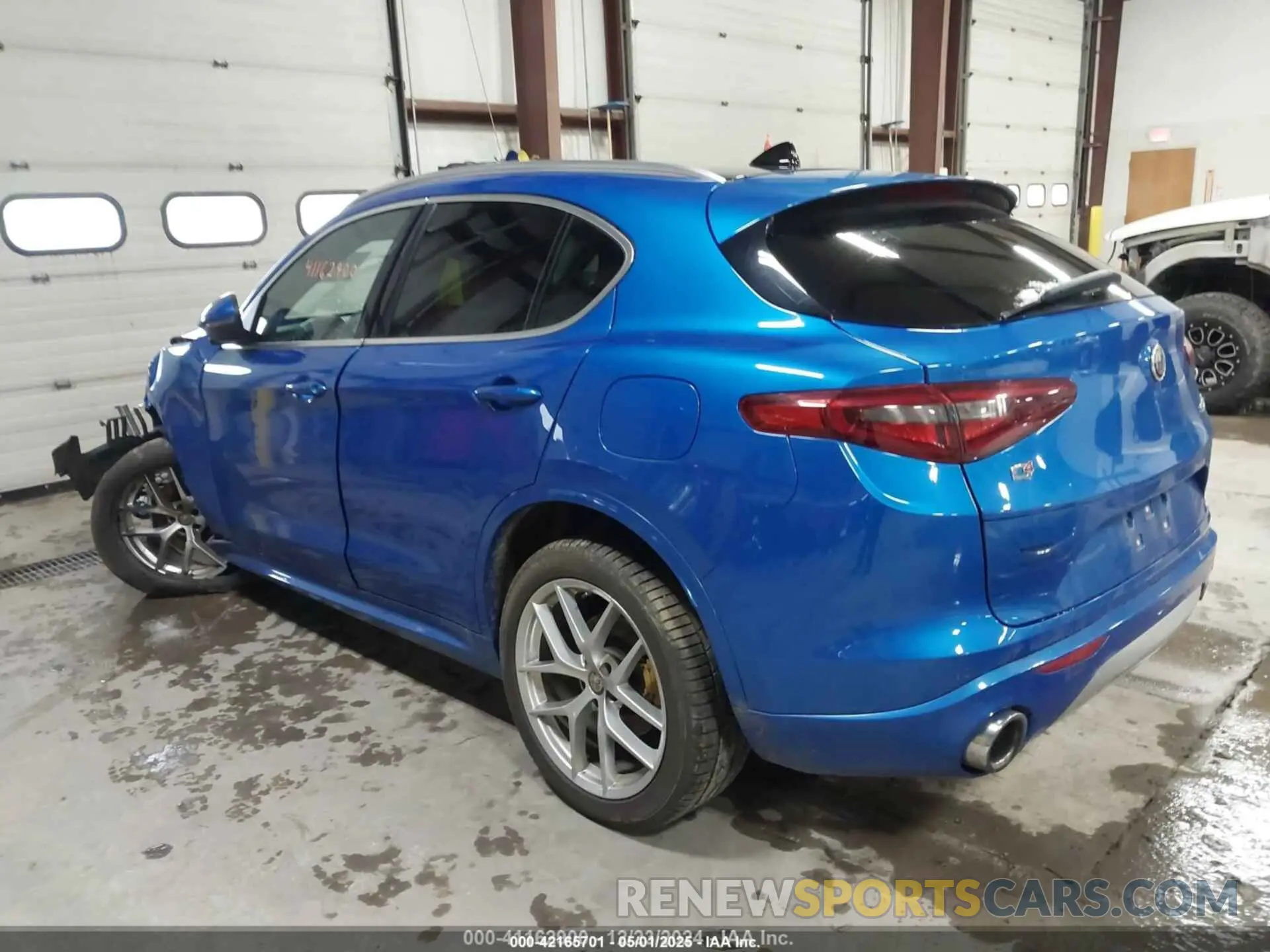 3 fotografías del automóvil dañado ZASPAKBN8M7D10403 ALFA ROMEO STELVIO 2021