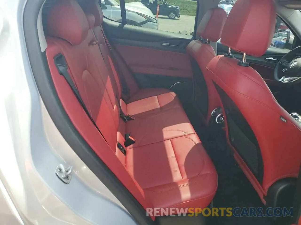 11 fotografías del automóvil dañado ZASPAKBNXM7D03145 ALFA ROMEO STELVIO 2021