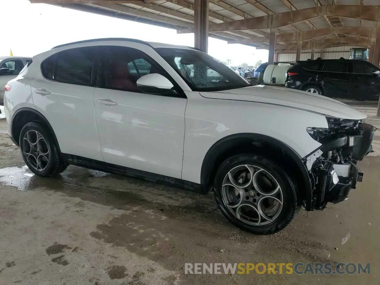 4 fotografías del automóvil dañado ZASPAJAN7N7D39940 ALFA ROMEO STELVIO 2022