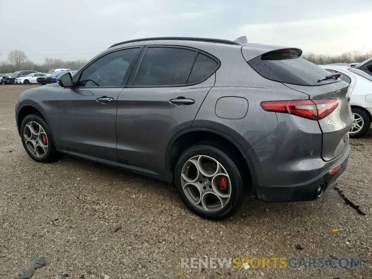 2 fotografías del automóvil dañado ZASPAKAN0N7D41132 ALFA ROMEO STELVIO 2022