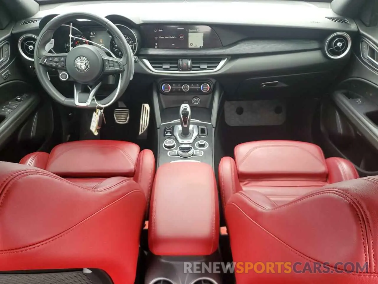 8 fotografías del automóvil dañado ZASPAKAN0N7D41132 ALFA ROMEO STELVIO 2022