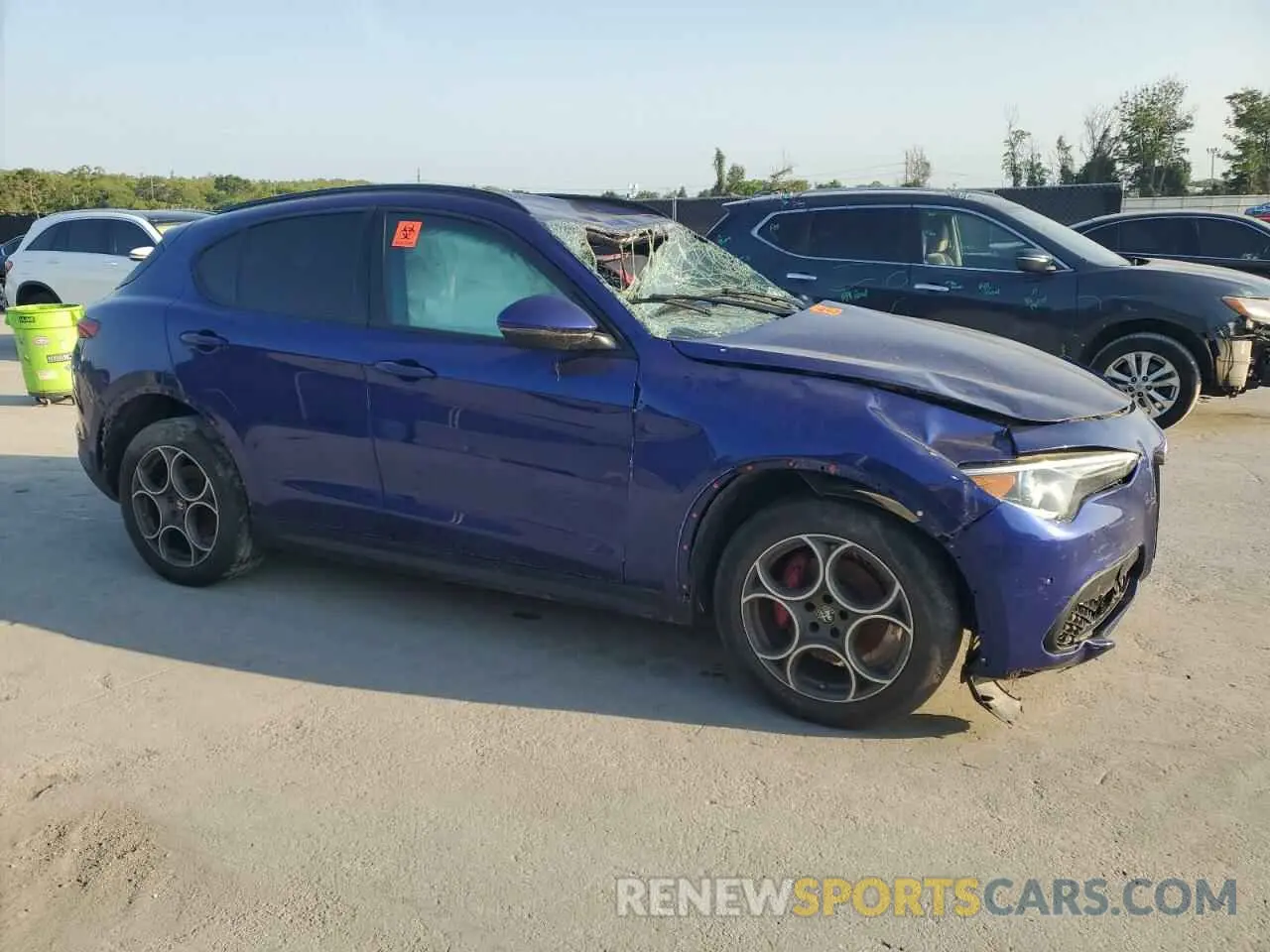 4 fotografías del automóvil dañado ZASPAKAN3N7D42064 ALFA ROMEO STELVIO 2022