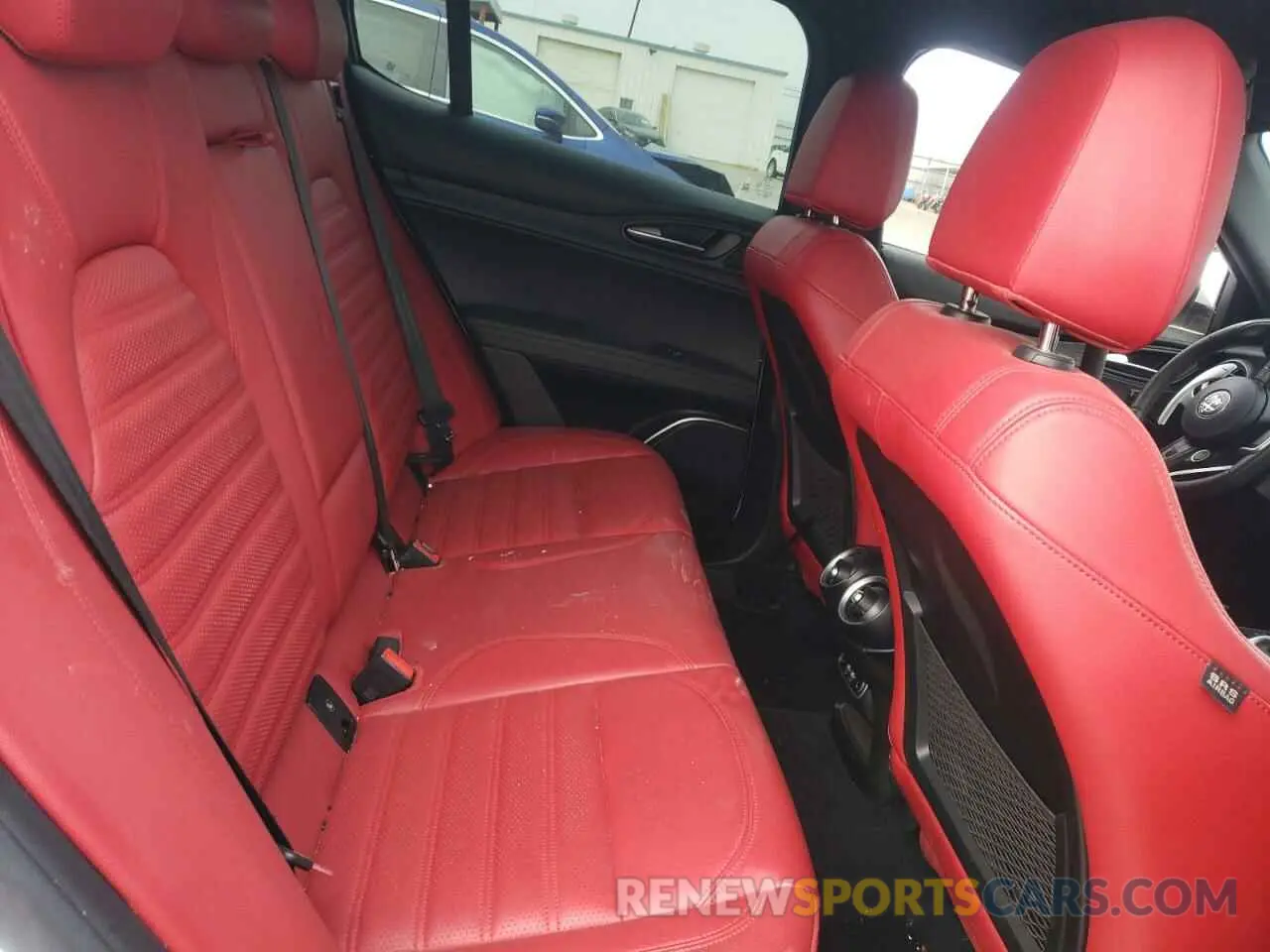 12 fotografías del automóvil dañado ZASPAKAN6N7D31060 ALFA ROMEO STELVIO 2022