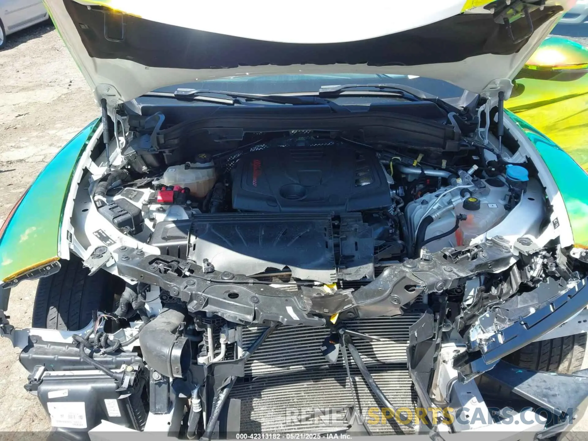10 fotografías del automóvil dañado ZASPAKANXN7D41462 ALFA ROMEO STELVIO 2022