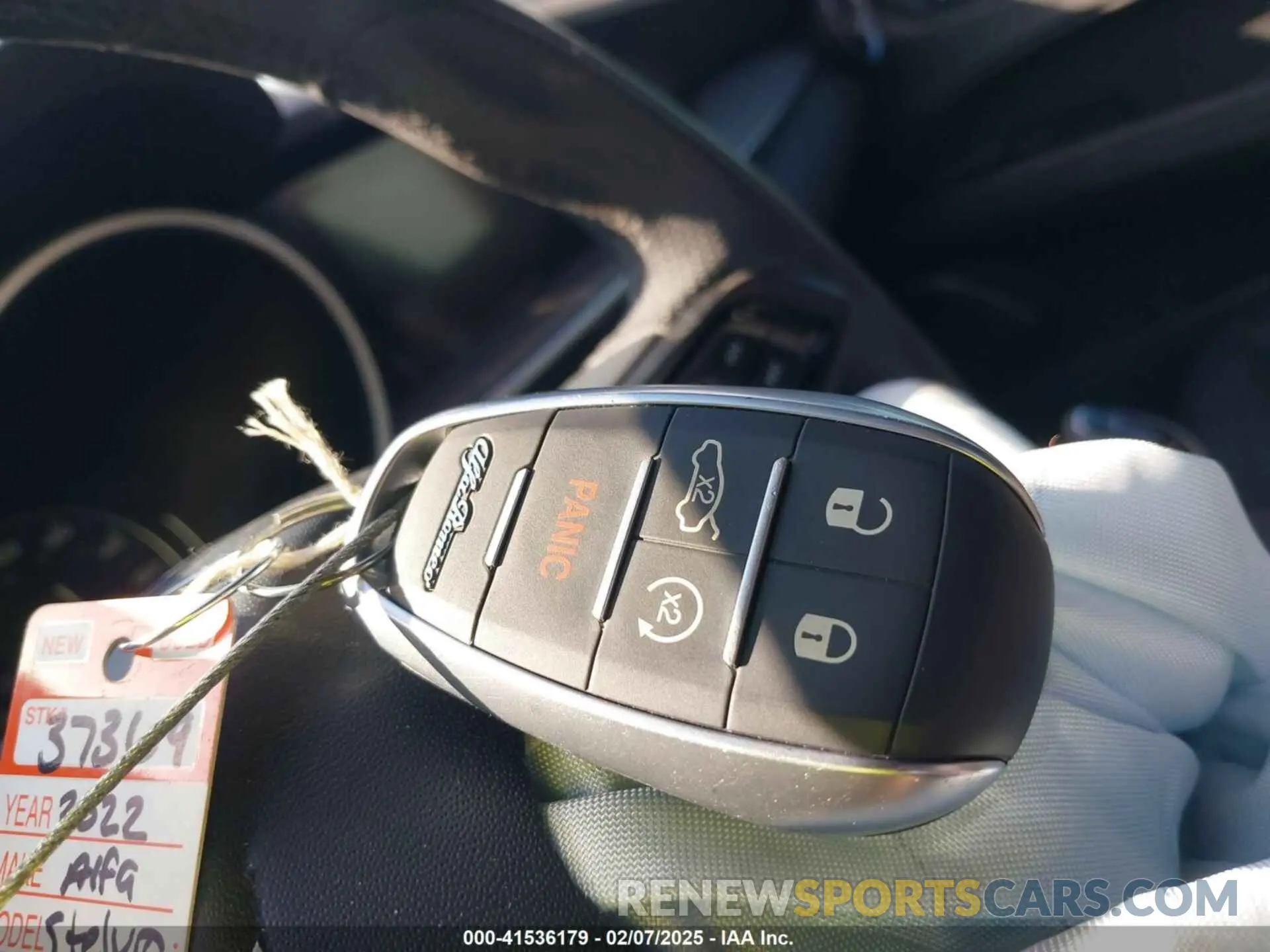 11 fotografías del automóvil dañado ZASPAKBN2N7D38473 ALFA ROMEO STELVIO 2022