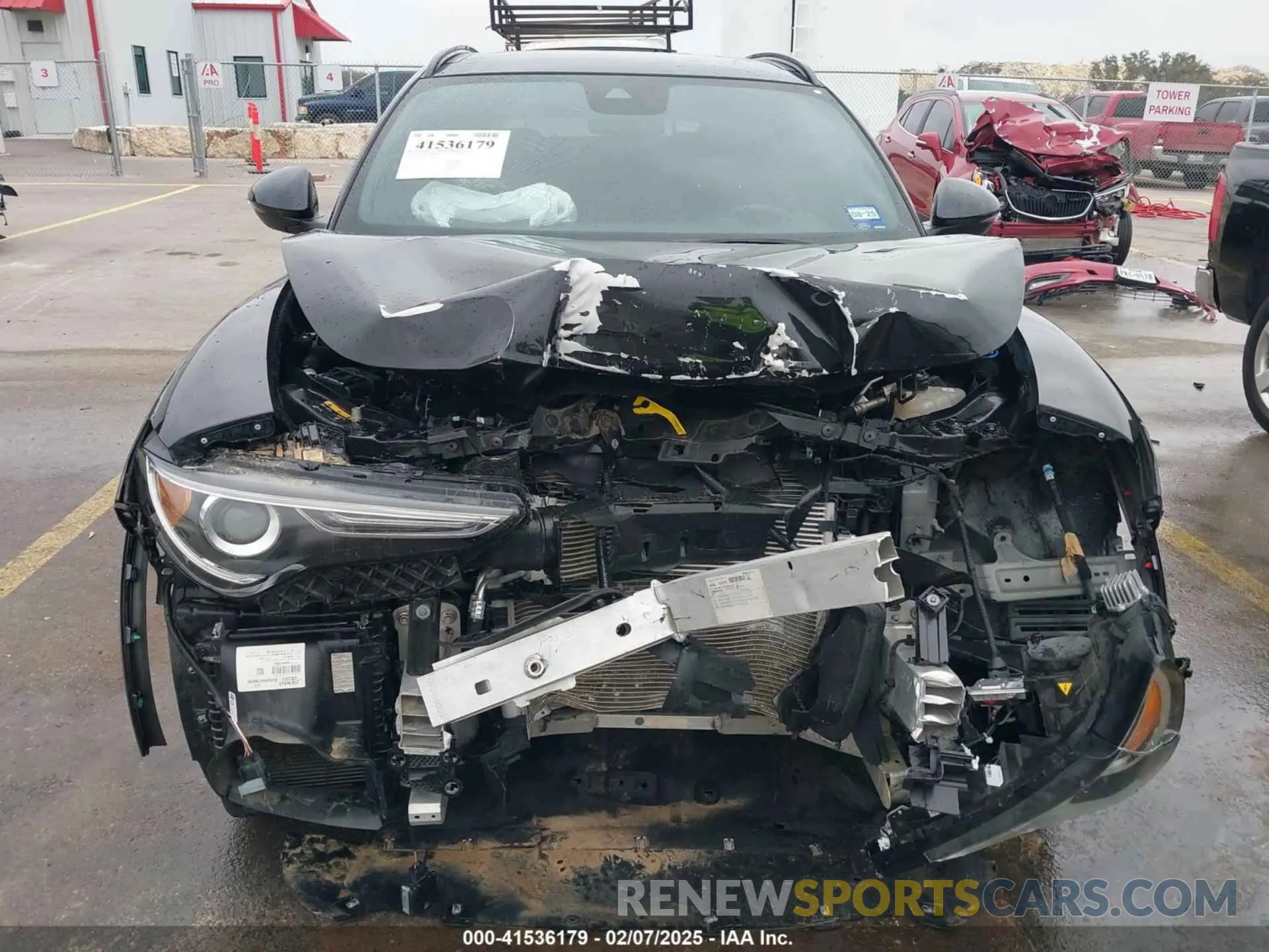 13 fotografías del automóvil dañado ZASPAKBN2N7D38473 ALFA ROMEO STELVIO 2022
