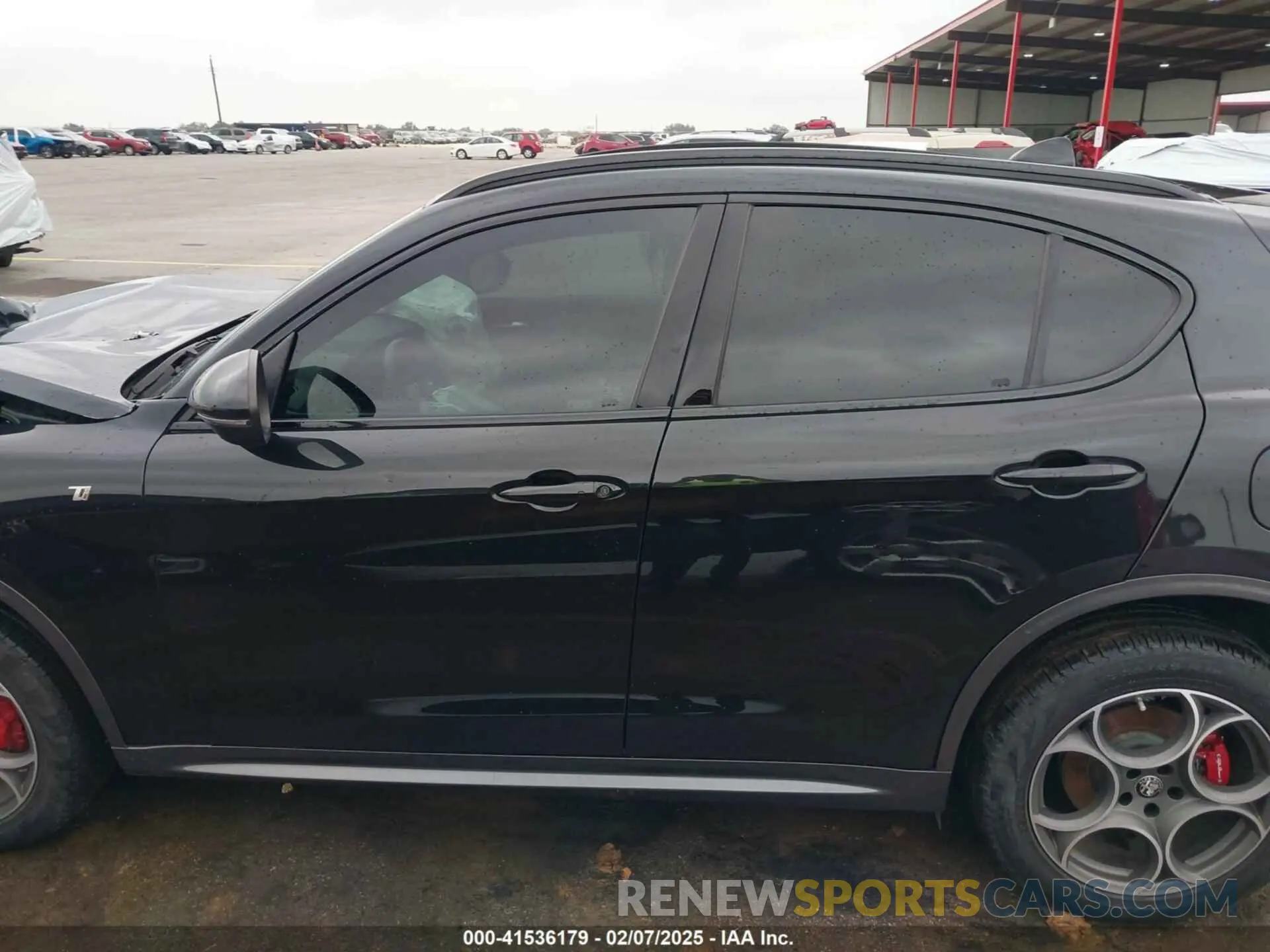 15 fotografías del automóvil dañado ZASPAKBN2N7D38473 ALFA ROMEO STELVIO 2022