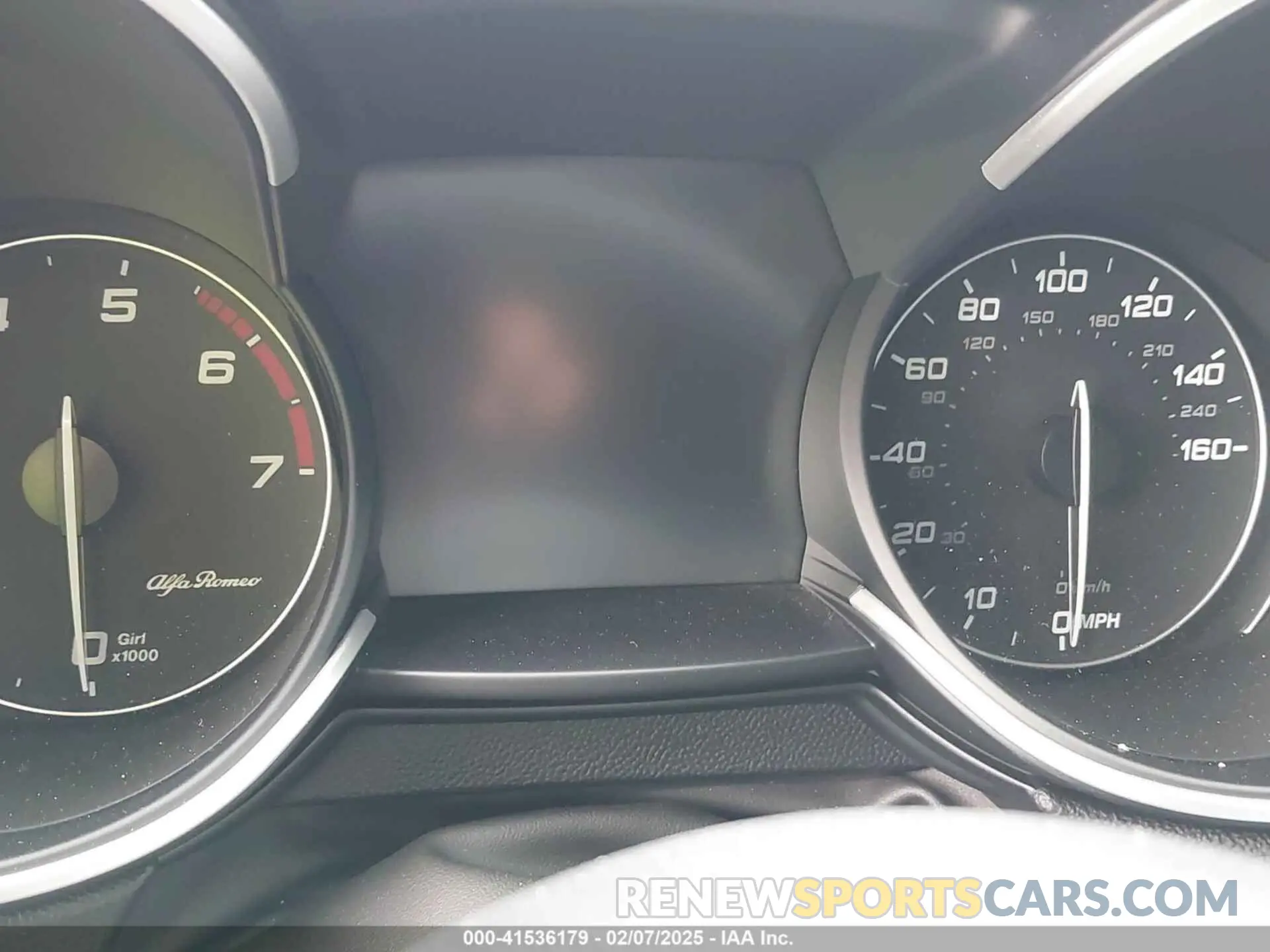 16 fotografías del automóvil dañado ZASPAKBN2N7D38473 ALFA ROMEO STELVIO 2022