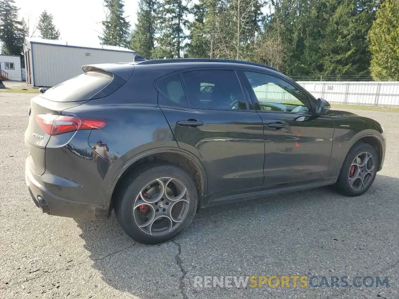 3 fotografías del automóvil dañado ZASPAKBN3N7D24856 ALFA ROMEO STELVIO 2022