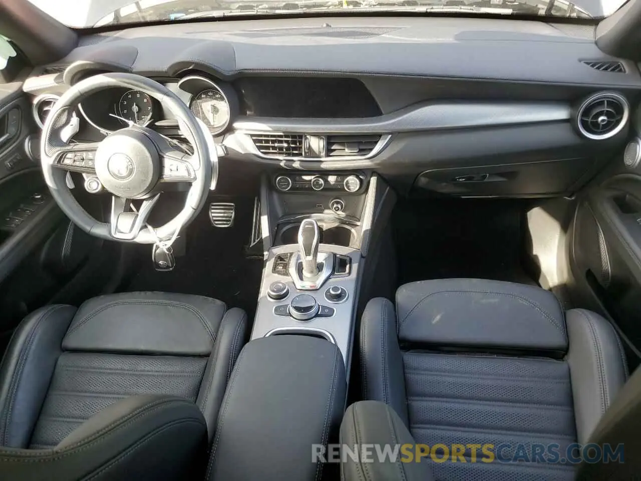 8 fotografías del automóvil dañado ZASPAKBN3N7D24856 ALFA ROMEO STELVIO 2022