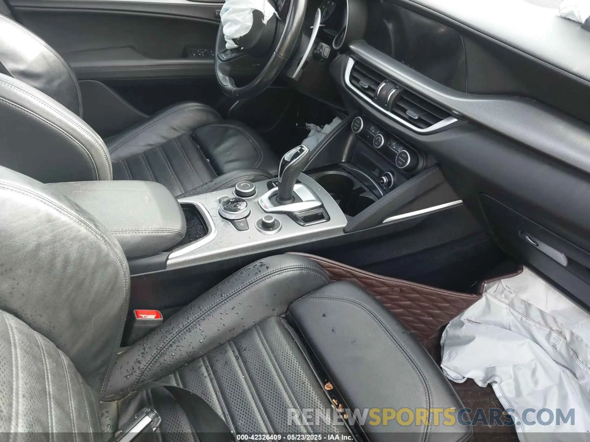 5 fotografías del automóvil dañado ZASPAKBNXN7D26328 ALFA ROMEO STELVIO 2022