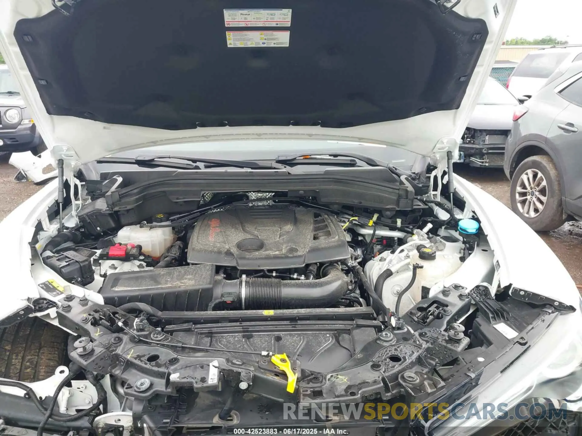 10 fotografías del automóvil dañado ZASPAKBN2P7D56698 ALFA ROMEO STELVIO 2023