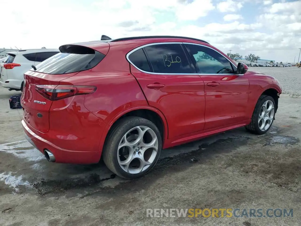 3 fotografías del automóvil dañado ZASPAKBN2P7D65711 ALFA ROMEO STELVIO 2023