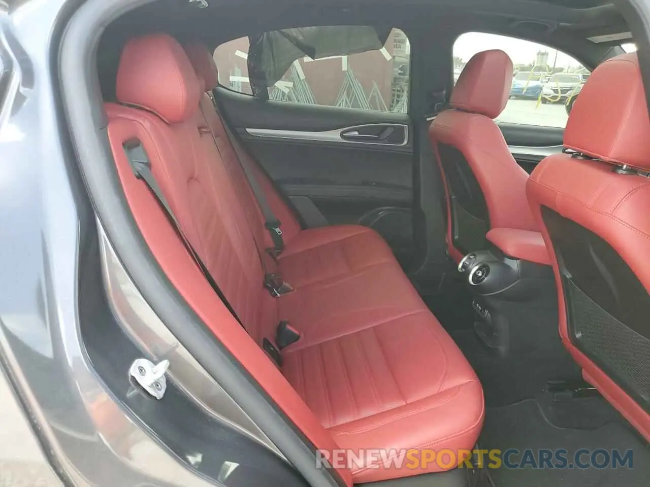 10 fotografías del automóvil dañado ZASPAKBN0R7D75236 ALFA ROMEO STELVIO 2024