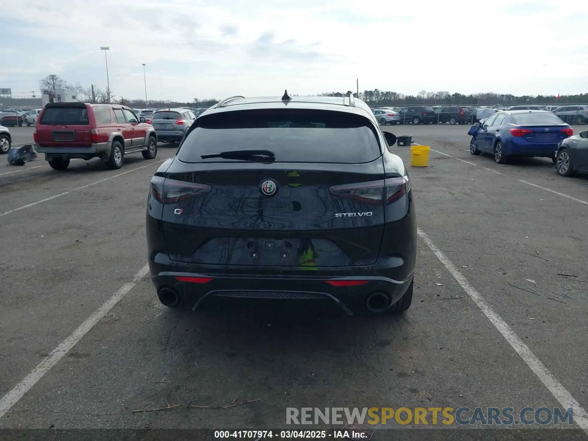 15 fotografías del automóvil dañado ZASPAKBN3R7D74078 ALFA ROMEO STELVIO 2024