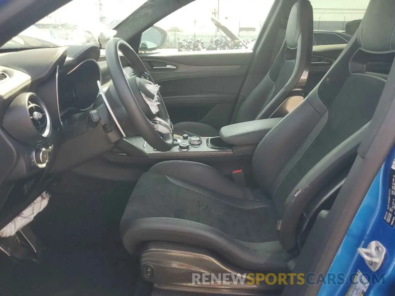 7 fotografías del automóvil dañado ZASPAKEV0R7D79248 ALFA ROMEO STELVIO 2024