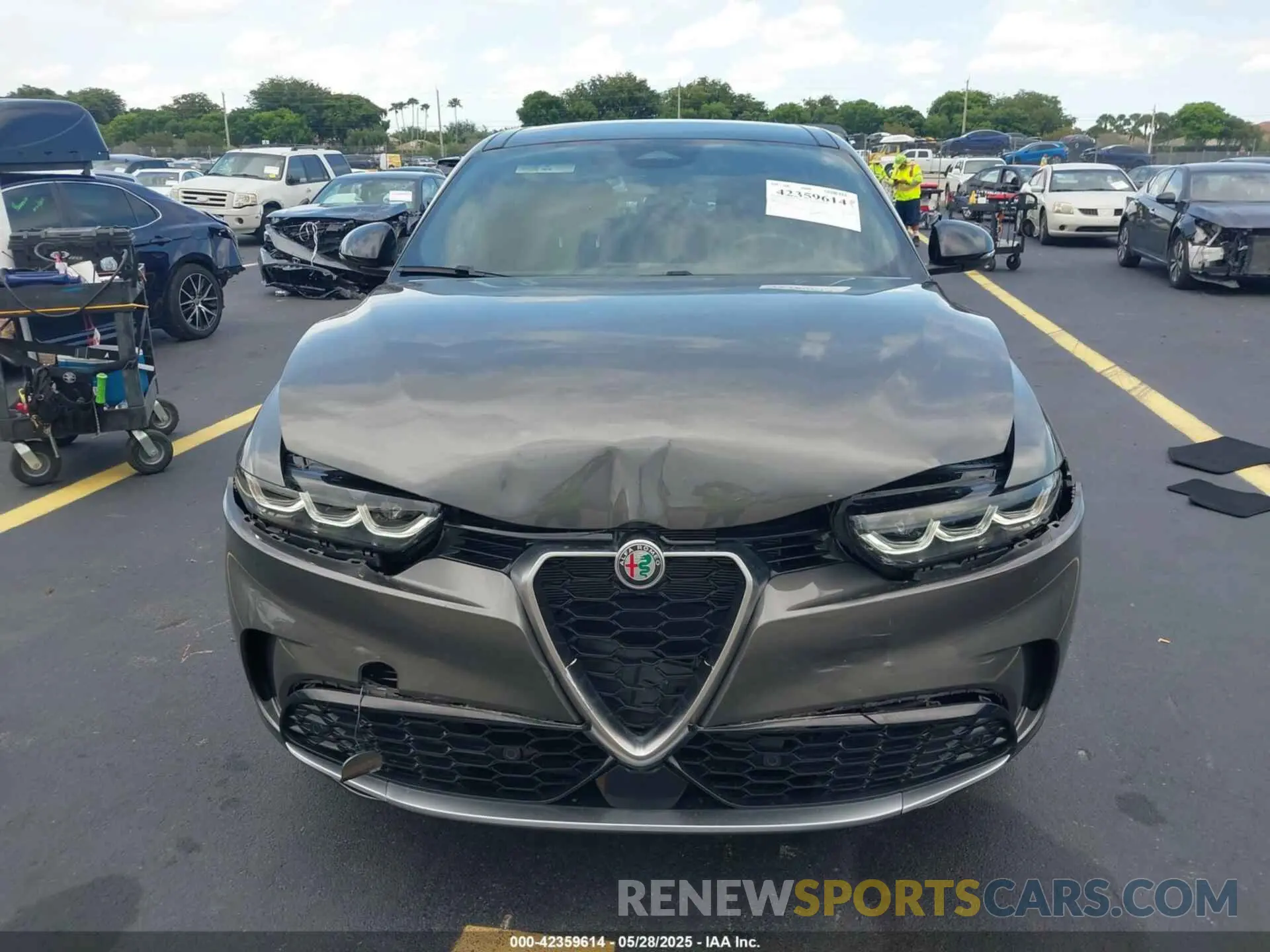 13 fotografías del automóvil dañado ZASPATCW9R3031941 ALFA ROMEO TONALE 2024